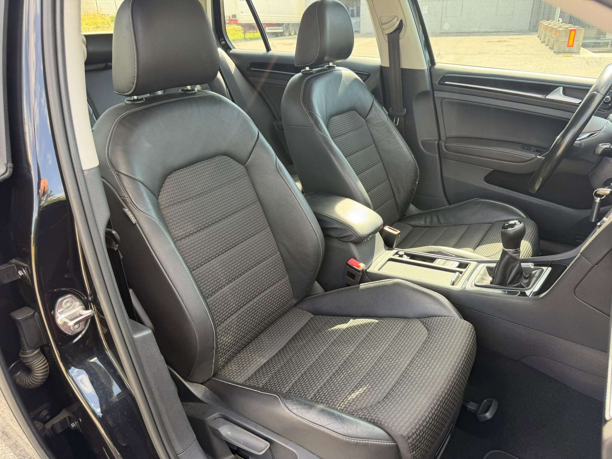 Volkswagen Golf Golf 1.6 CR TDi • EURO 6B
