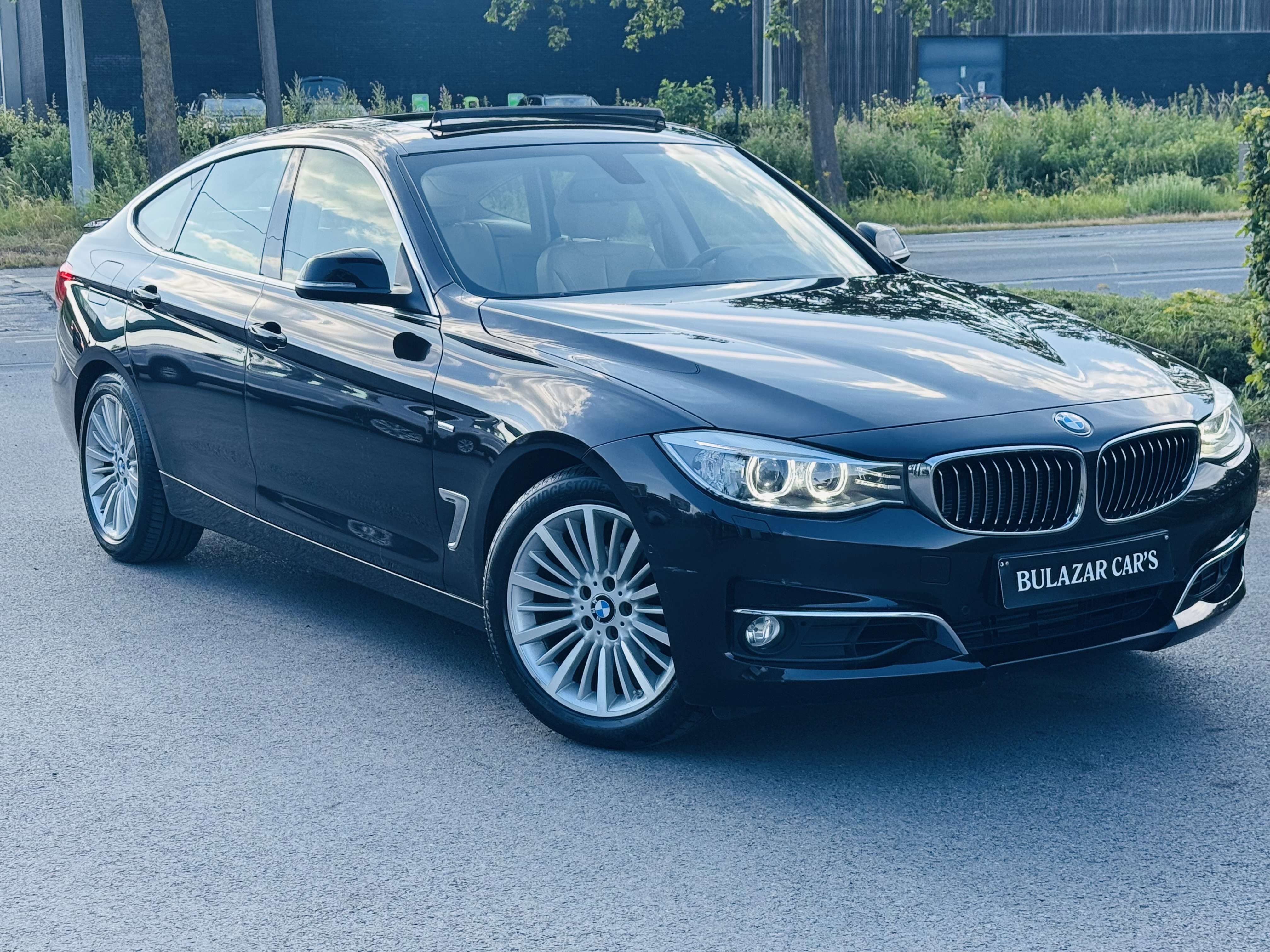 BMW 320 Gran Turismo 320 GT Luxury Line *GARANTIE*CUIR/NAVI/PANO/KEYLESS/PARK ASSIST/FULL LED