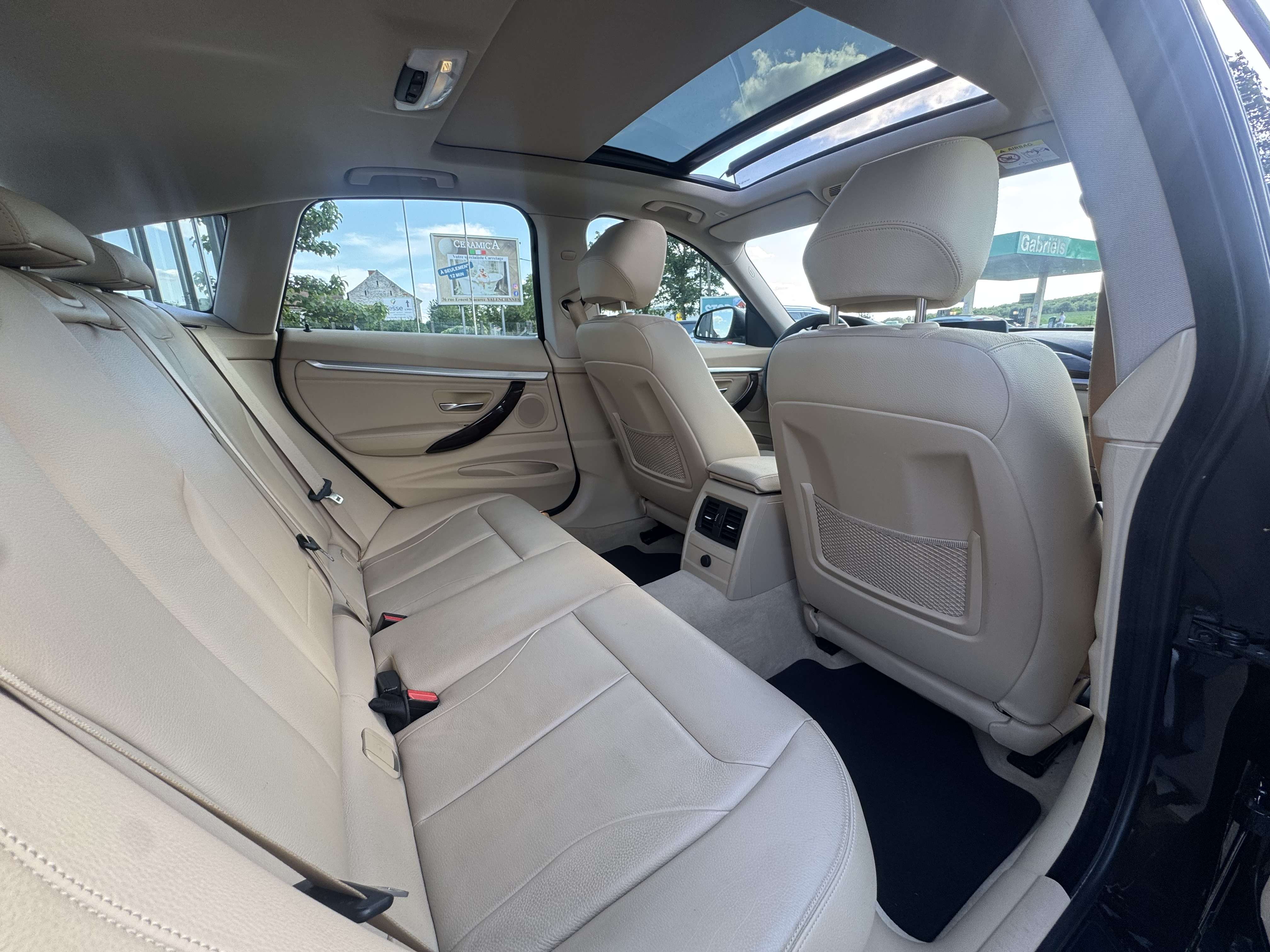 BMW 320 Gran Turismo 320 GT Luxury Line *GARANTIE*CUIR/NAVI/PANO/KEYLESS/PARK ASSIST/FULL LED
