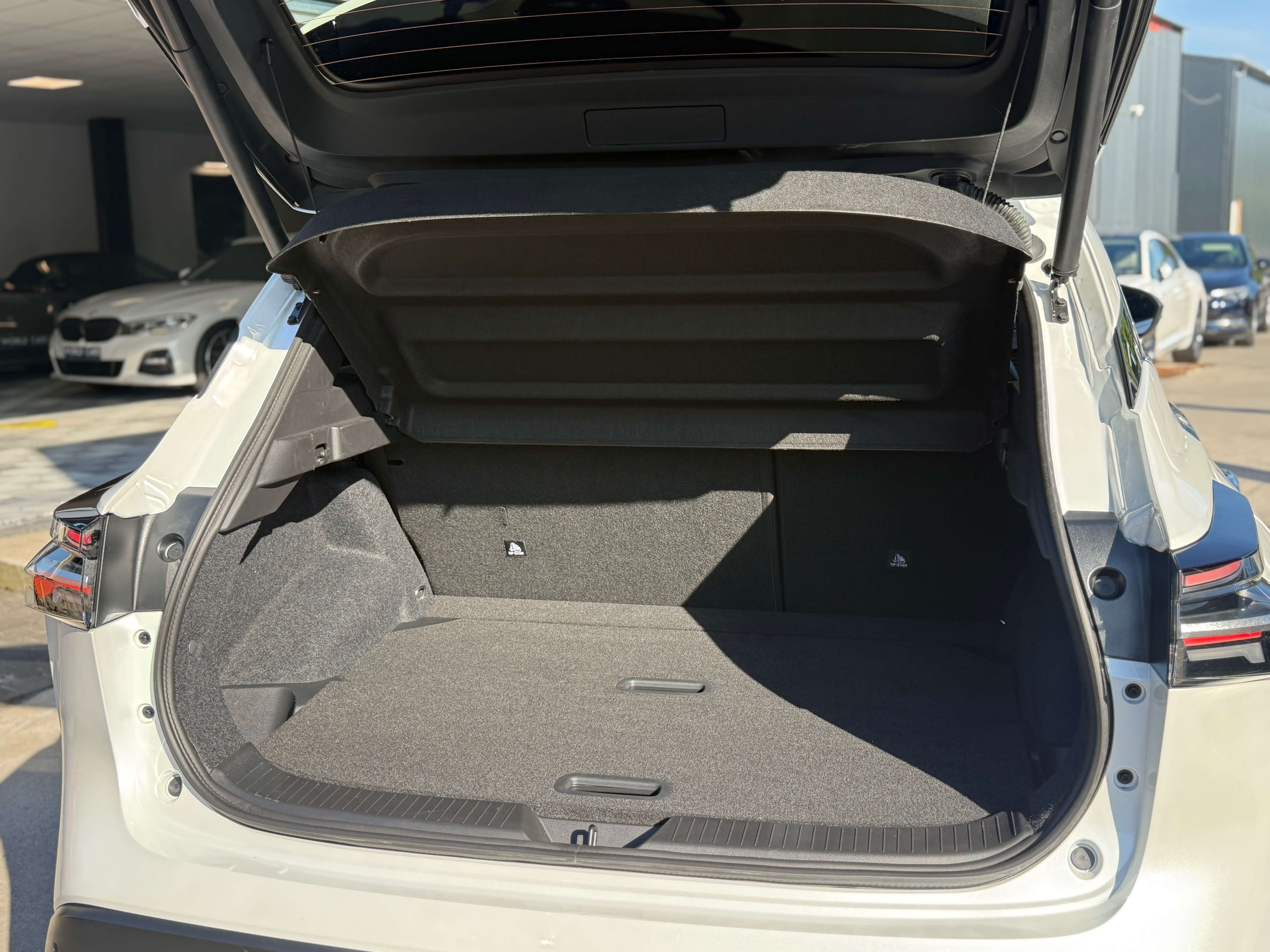 Nissan Qashqai 1.3 DIG-T MHEV - COCKPIT - DISTRONIC - PARK ASSIST - CAMERA360° - ANGLE MORT - FULL OPTION