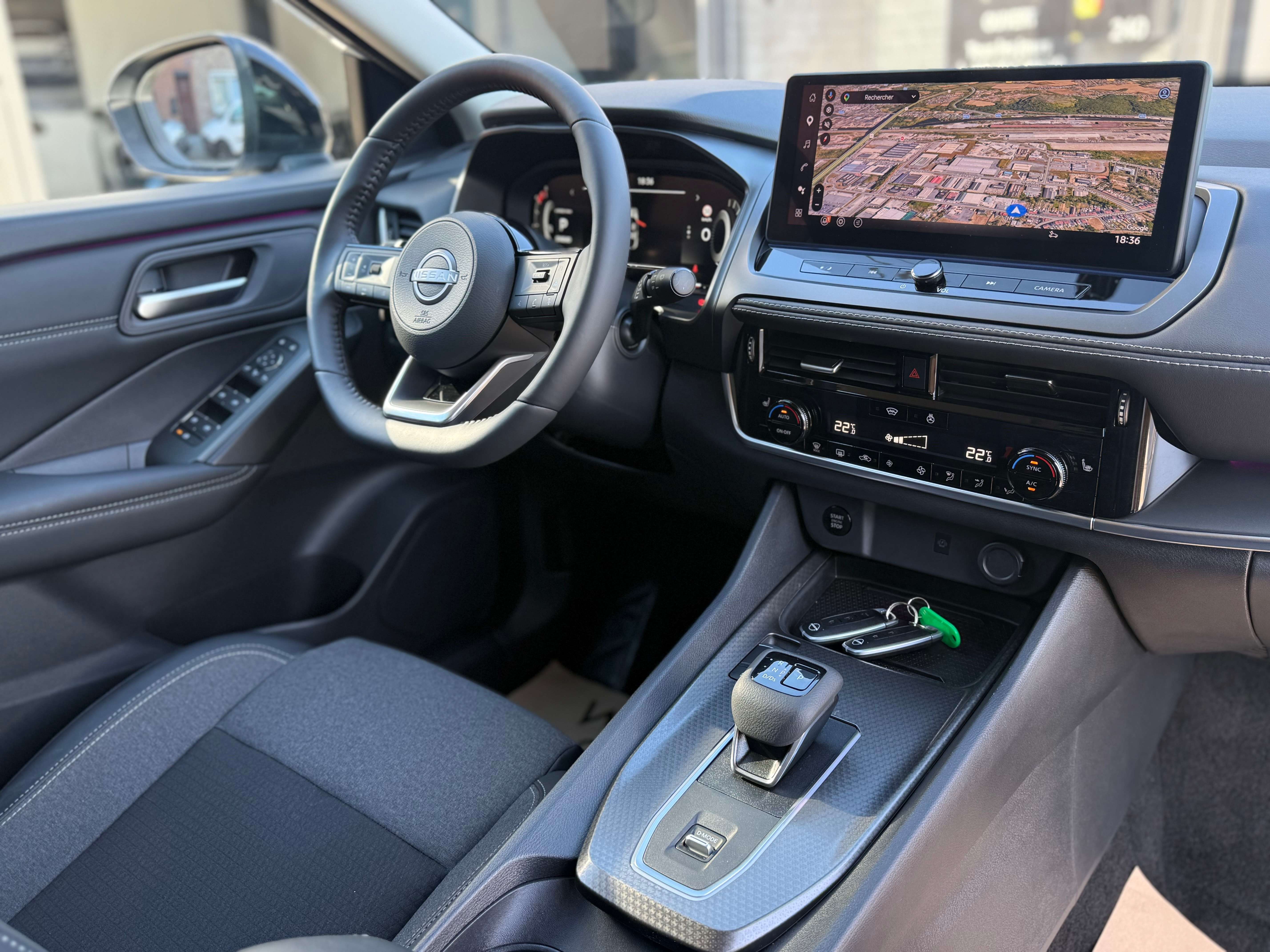 Nissan Qashqai 1.3 DIG-T MHEV - COCKPIT - DISTRONIC - PARK ASSIST - CAMERA360° - ANGLE MORT - FULL OPTION