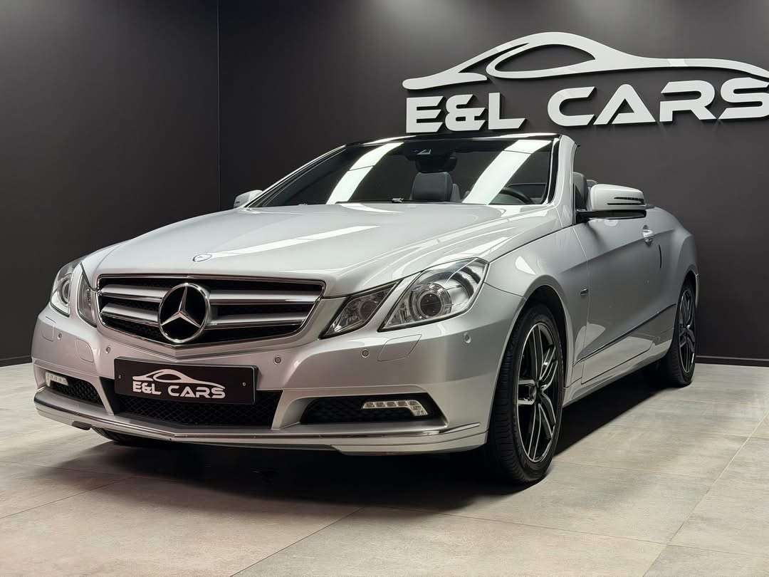 Mercedes-Benz E 250 CABRIOLET E 250 CGI **12 mois de garantie**