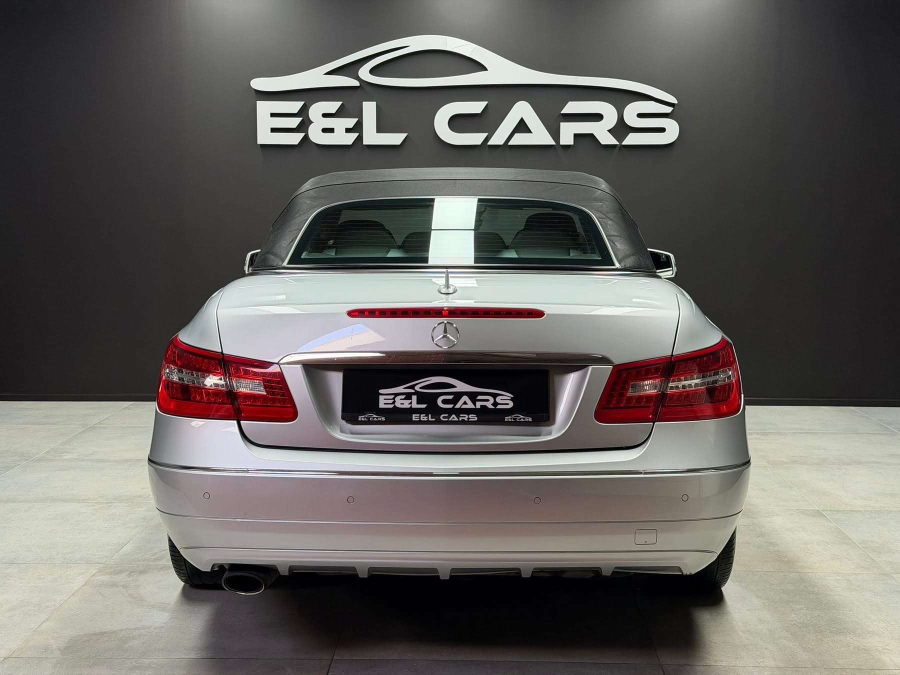 Mercedes-Benz E 250 CABRIOLET E 250 CGI **12 mois de garantie**