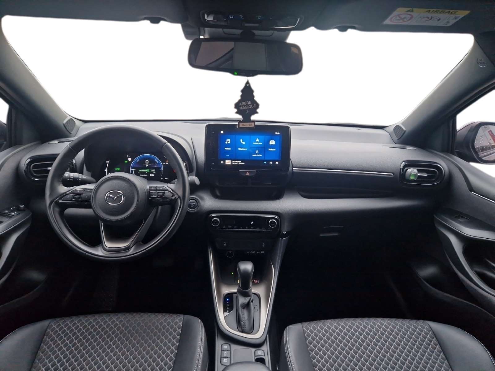 Mazda 2 HOMURA HEV