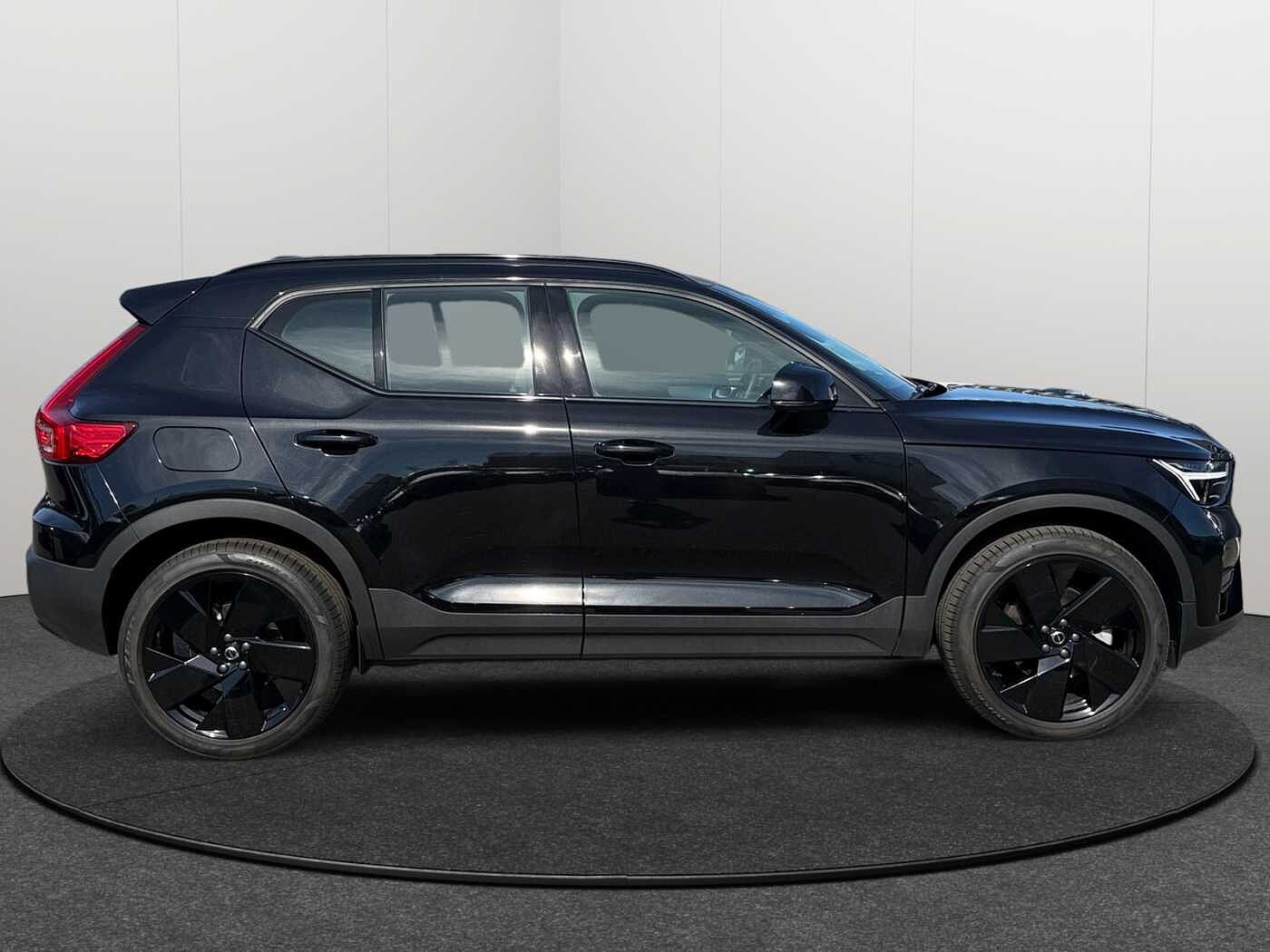 Volvo XC40 XC40 Black Edition Plus, B3 Mild-Hybrid, Benzin