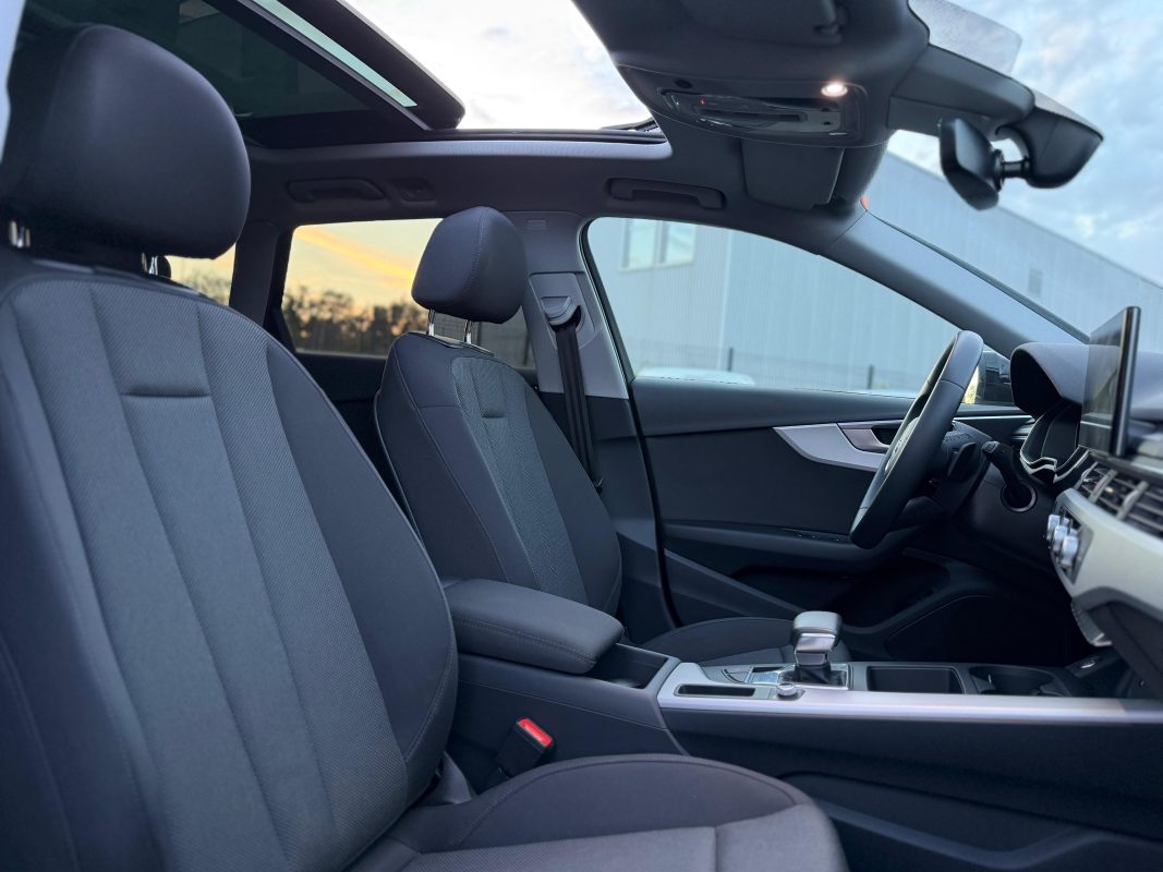 Audi A4 30 TDI 136ch BUSINESS LINE PLUS