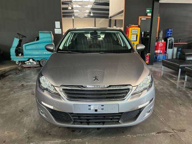 Peugeot 308 1.2 - A/C - MEDIA/TEL - LIM/REG - USB/AUX -