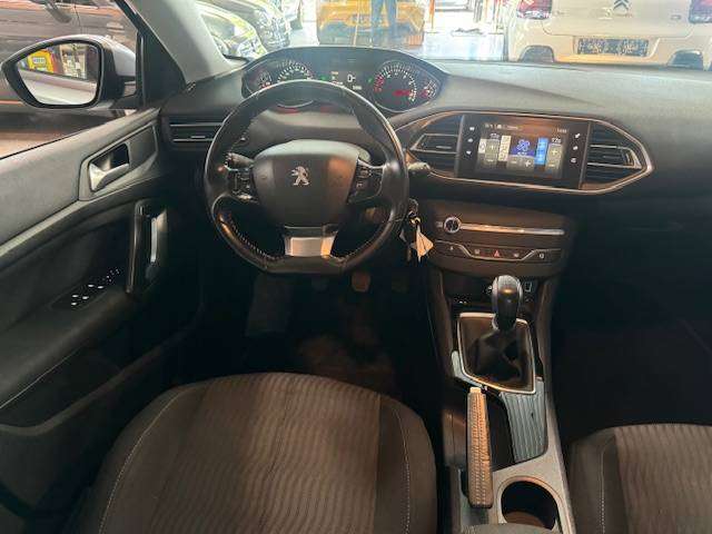 Peugeot 308 1.2 - A/C - MEDIA/TEL - LIM/REG - USB/AUX -