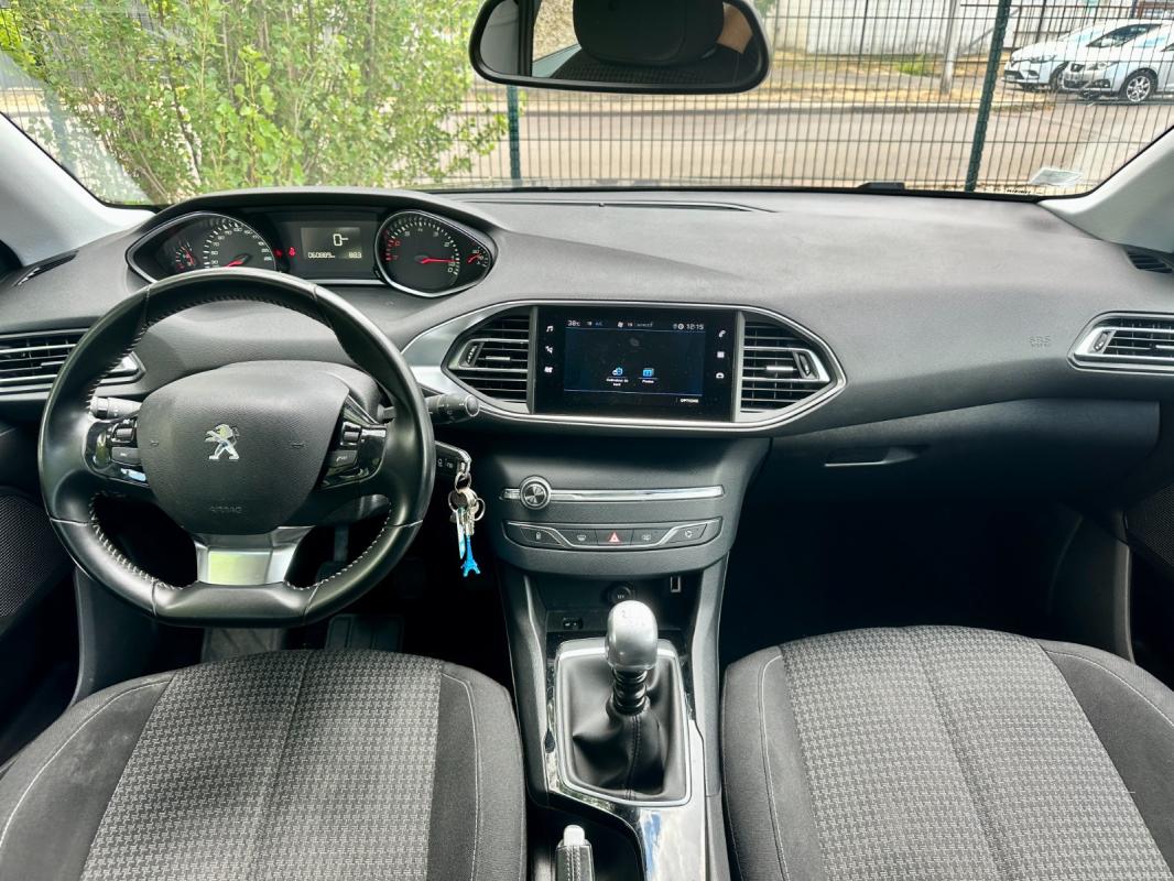 Peugeot 308 PureTech 110ch SS BVM6 Allure - Carplay Sièges chauffants AV