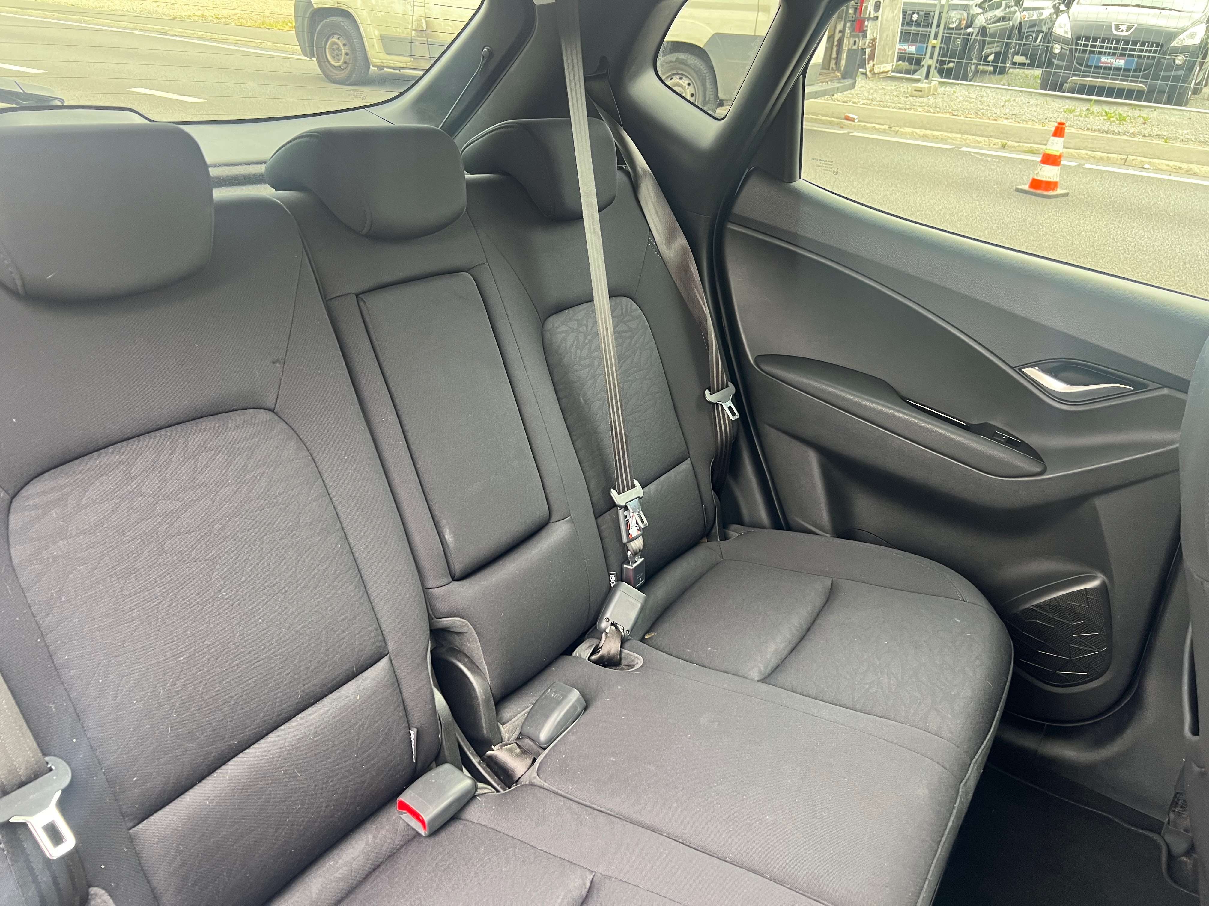 Hyundai iX20 1.4i Move clime comme neuve garantie 12 mois crédit 100%