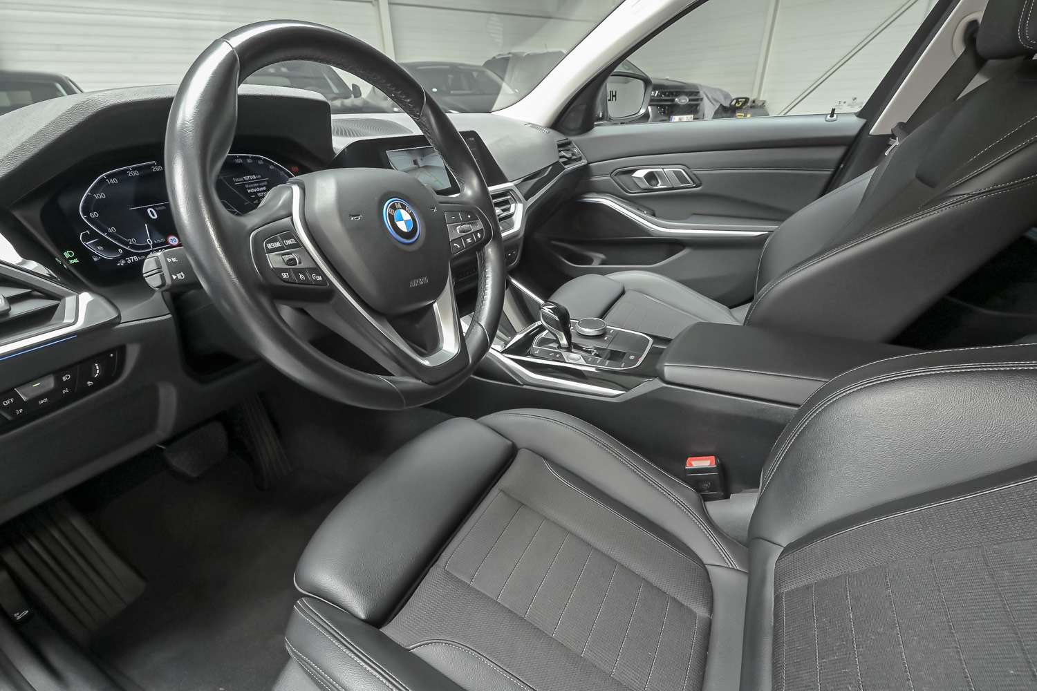 BMW 330 BMW 330e Berline