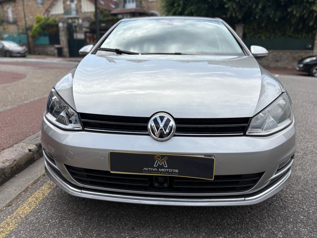 Volkswagen Golf VII 1.4 TSI Blue Motion DSG7 140 cv Boîte auto *CARNET D'ENTRETIEN*