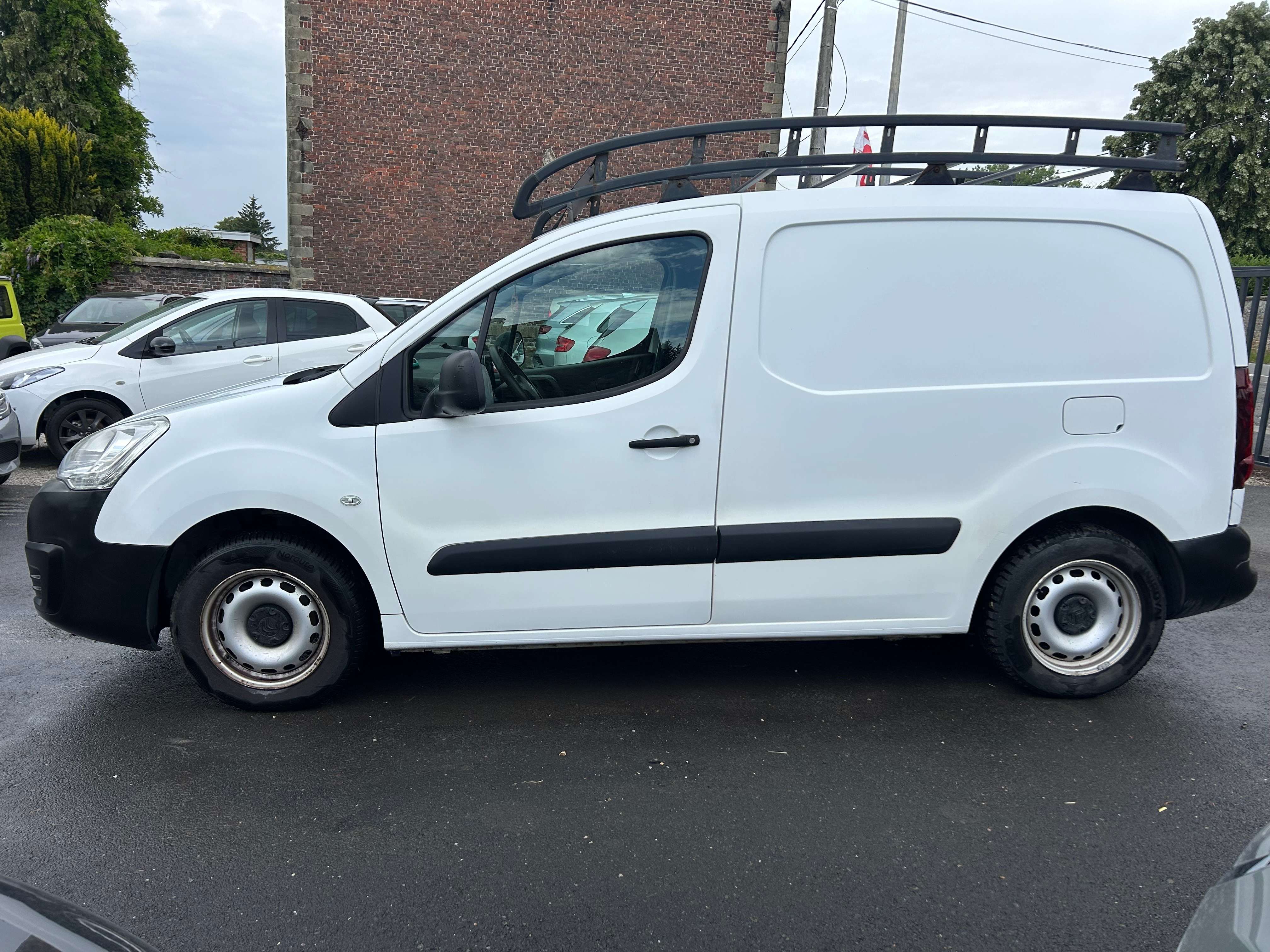 Citroen Berlingo 1.6 BlueHDi EURO6B 3 Places 1er Propriétaire avec suivi d'entretien complet
