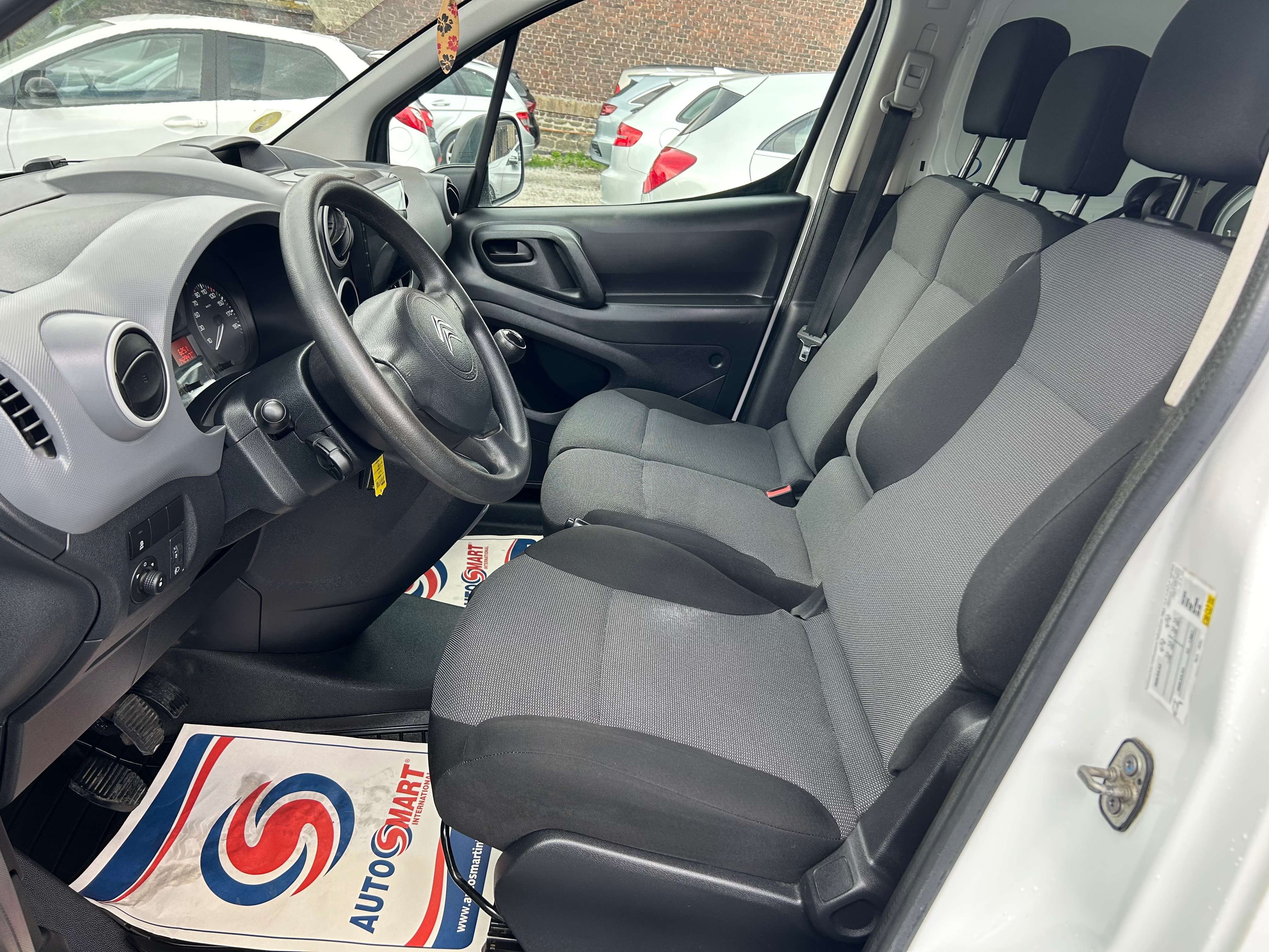 Citroen Berlingo 1.6 BlueHDi EURO6B 3 Places 1er Propriétaire avec suivi d'entretien complet