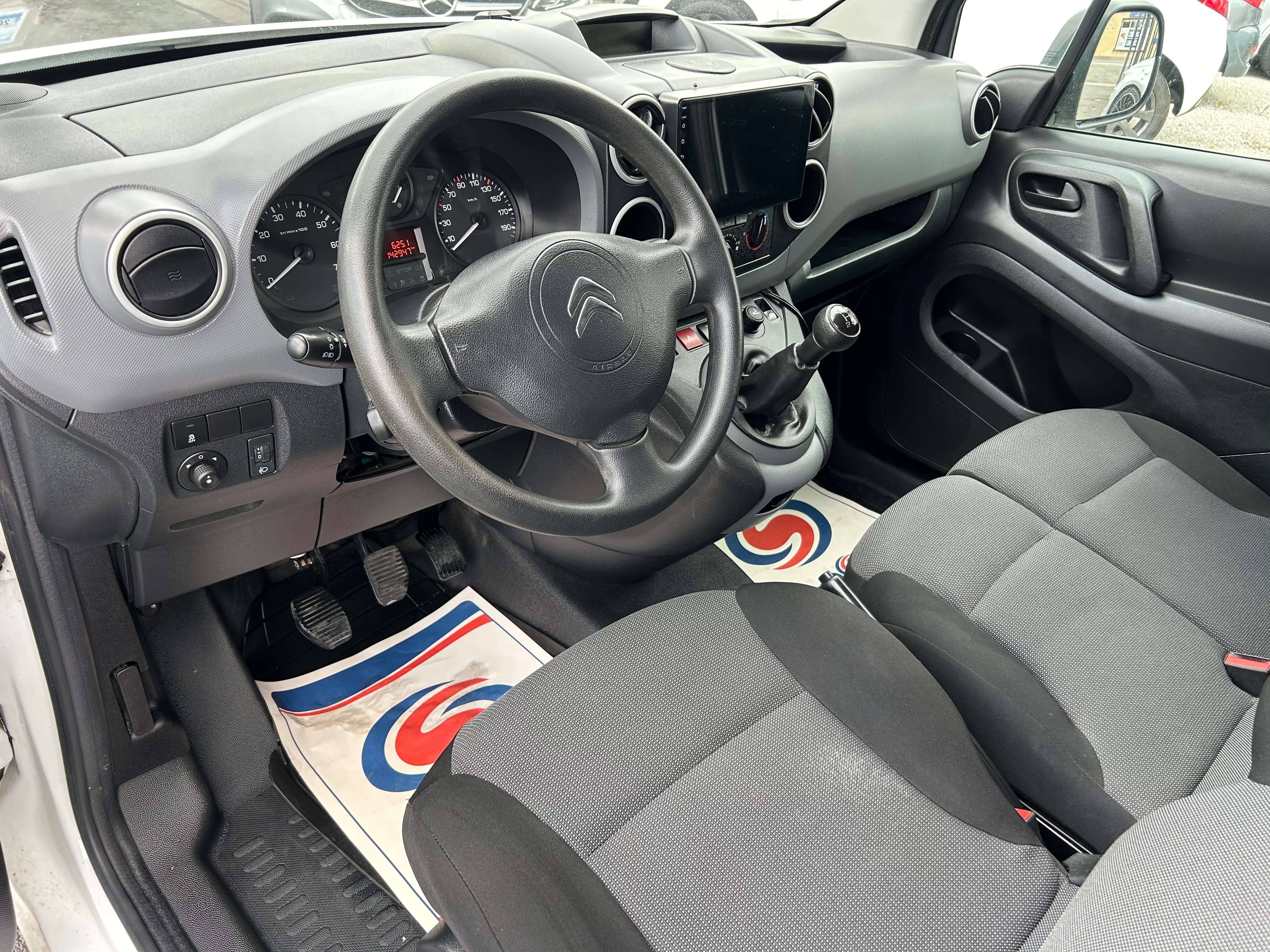 Citroen Berlingo 1.6 BlueHDi EURO6B 3 Places 1er Propriétaire avec suivi d'entretien complet