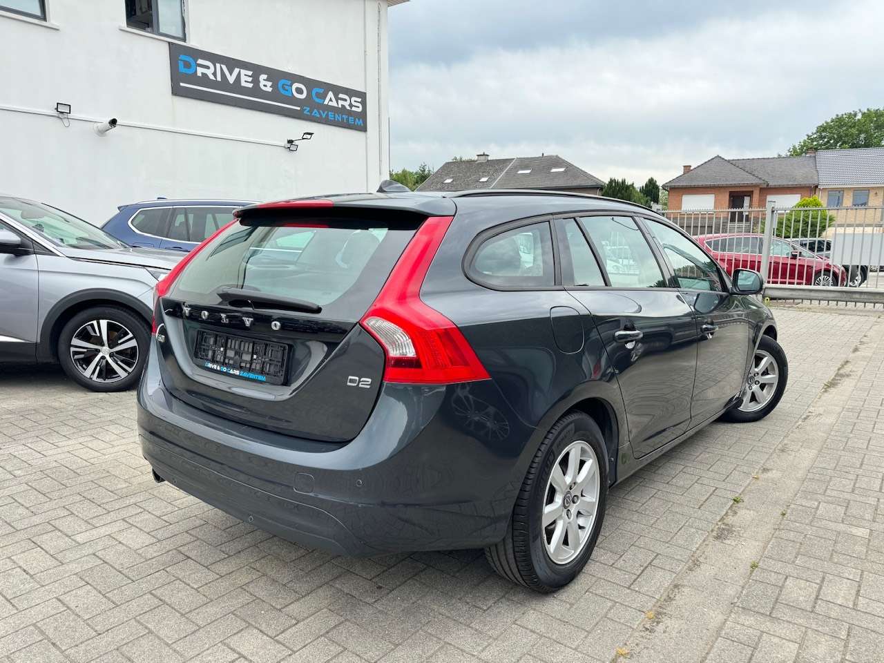 Volvo V60 V60 1.6 D2 Momentum Powershift