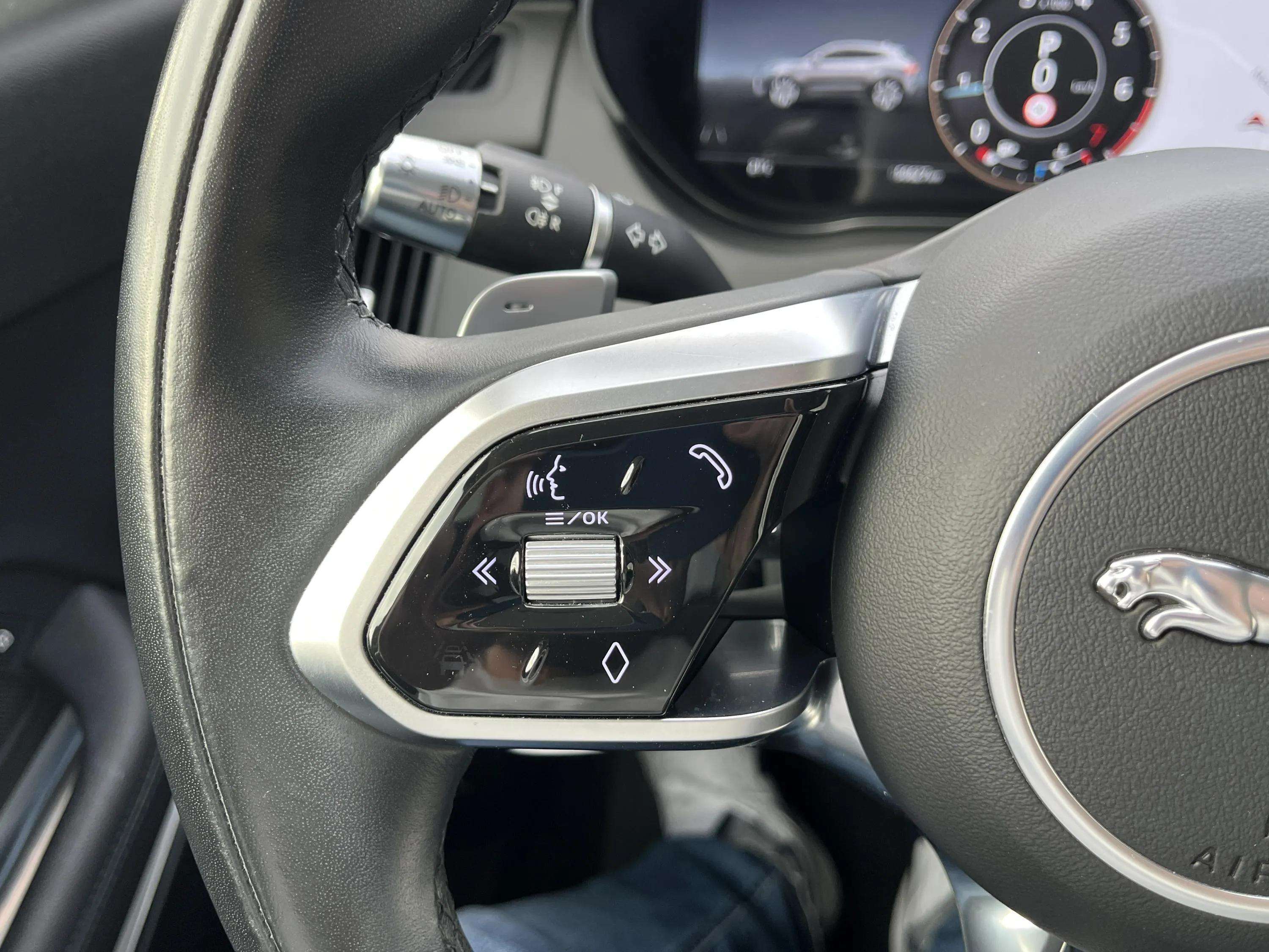Jaguar E-Pace P160 MHEV S *MILD-HYBRID - PANODAK - 360° CAMERA - AUTOMAAT*