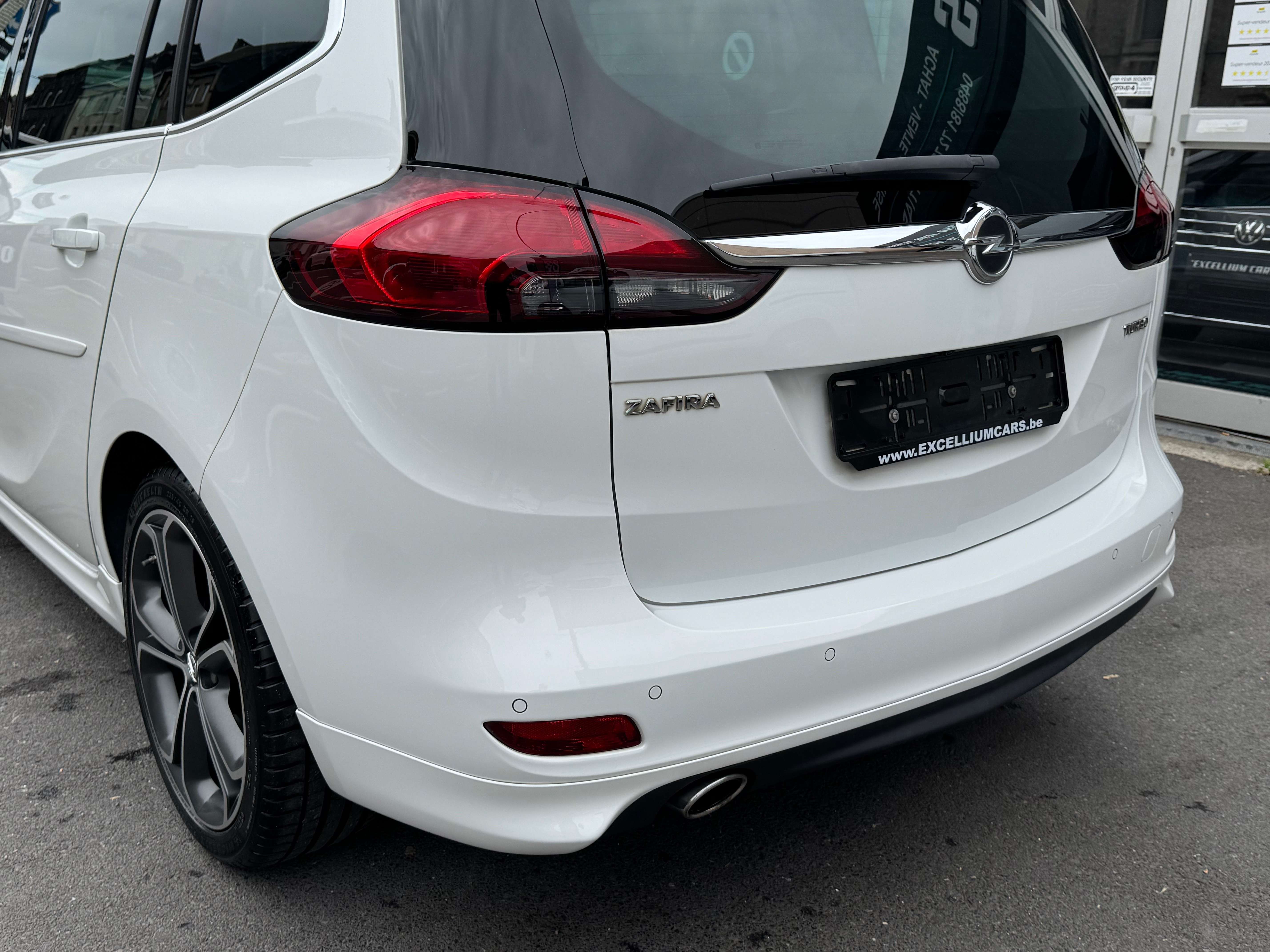 Opel Zafira Tourer 1.6 Turbo ECOTEC Opc line Led Jante Cuir Xenon 7Place Gps Tres Belle Garantie