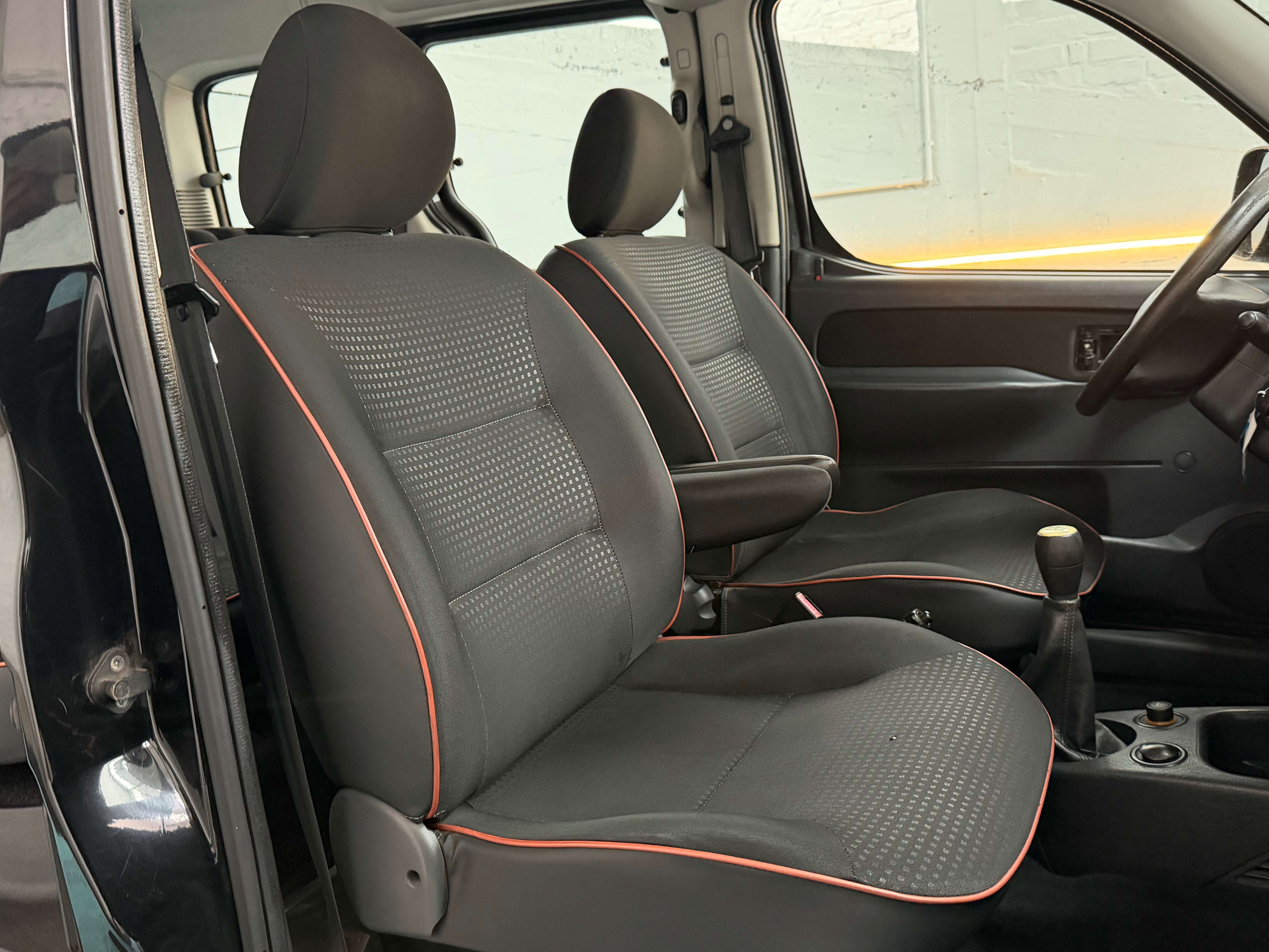 Peugeot Partner 1.6i - Tres belle etat - 5places - Garantie 12mois