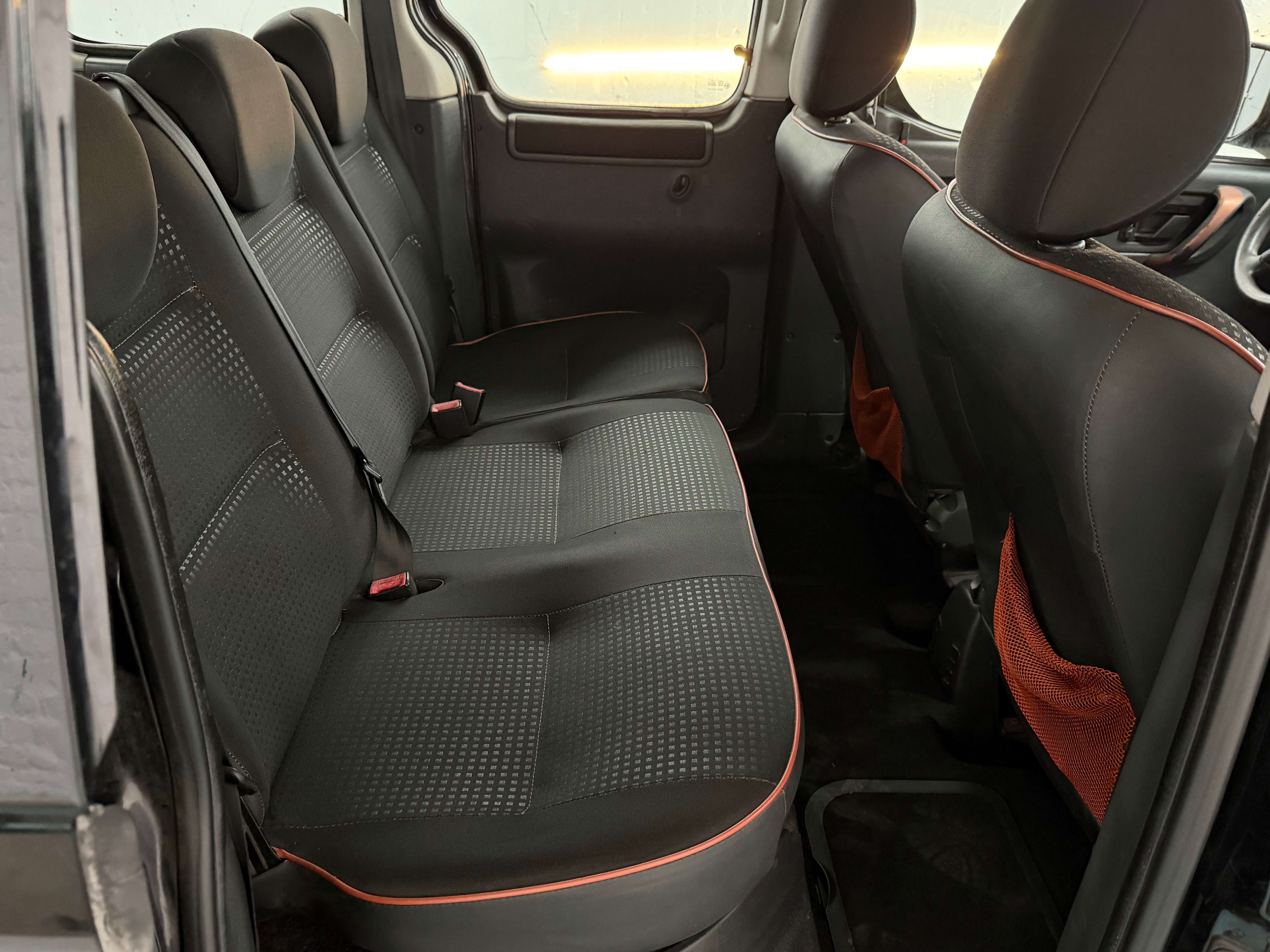 Peugeot Partner 1.6i - Tres belle etat - 5places - Garantie 12mois