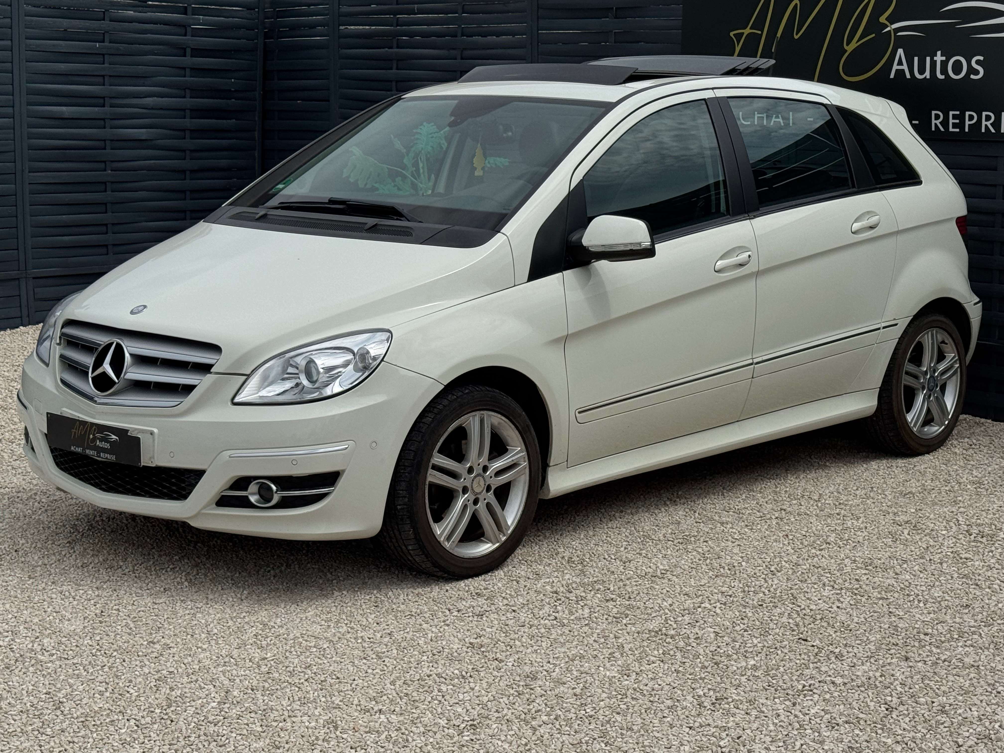 Mercedes-Benz B 180 */*BOITE AUTO+CLIM+REGULATEUR+JANTES*/*