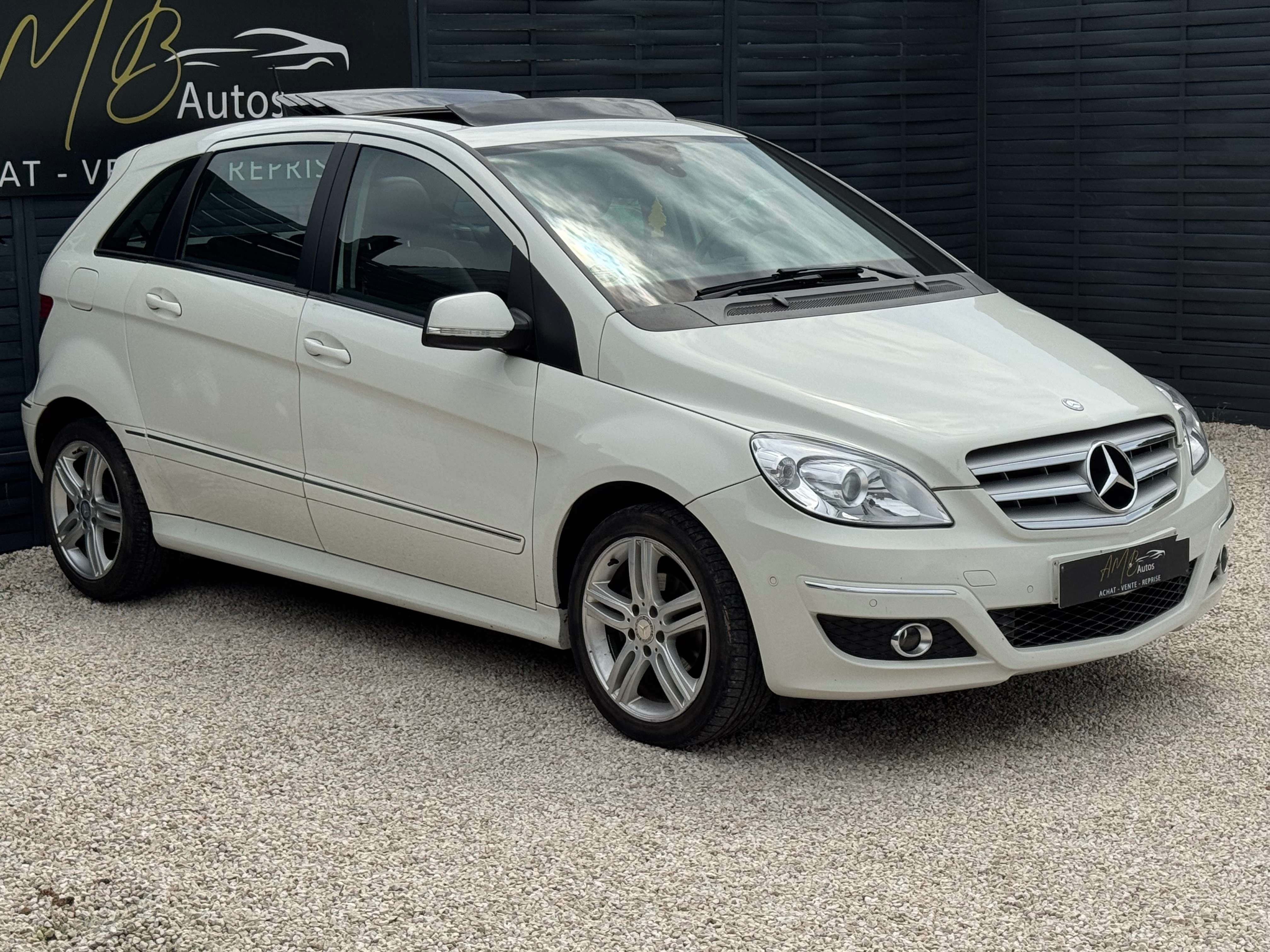 Mercedes-Benz B 180 */*BOITE AUTO+CLIM+REGULATEUR+JANTES*/*