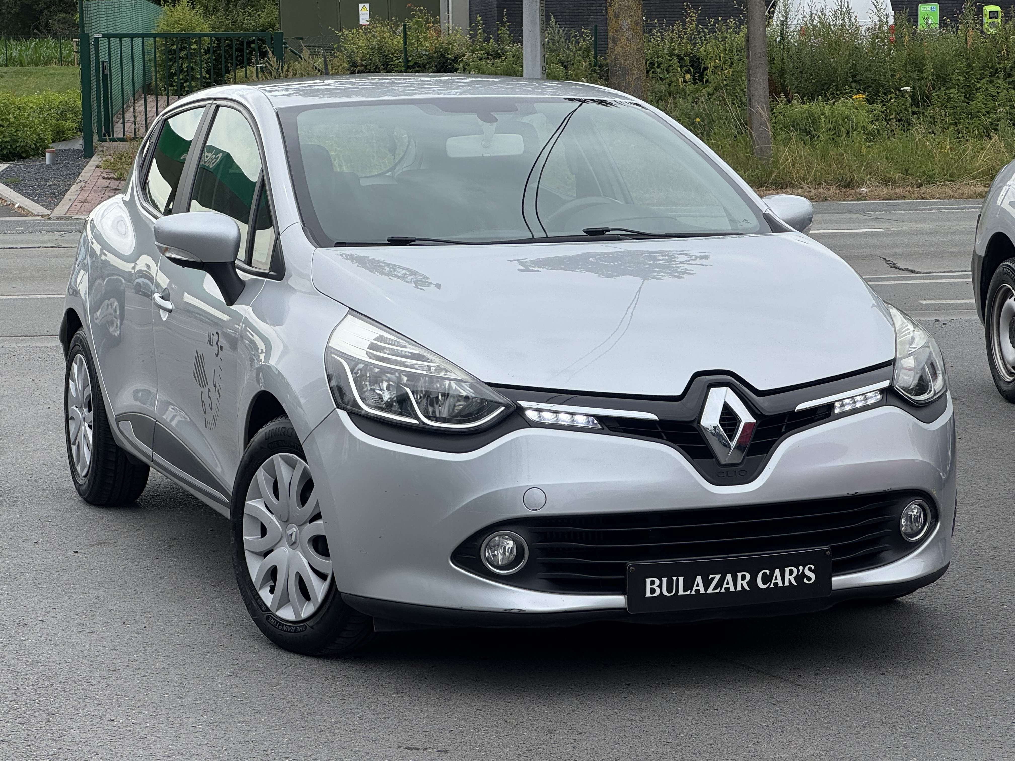 Renault Clio Clio 1.5 dCi Energy*NAVI*CARNET*CLIM*1 ER MAIN*GARANTIE 12 MOIS