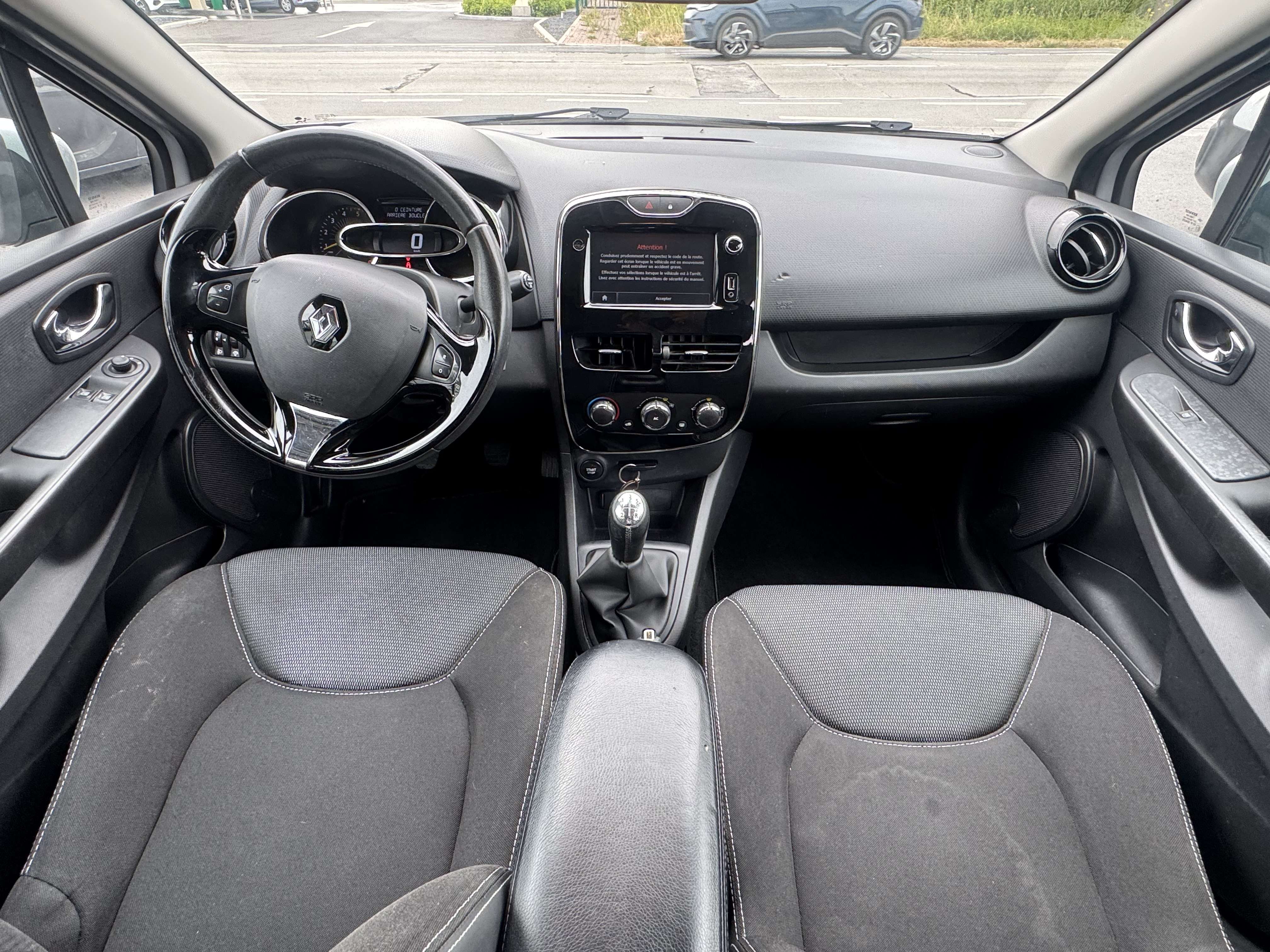 Renault Clio Clio 1.5 dCi Energy*NAVI*CARNET*CLIM*1 ER MAIN*GARANTIE 12 MOIS