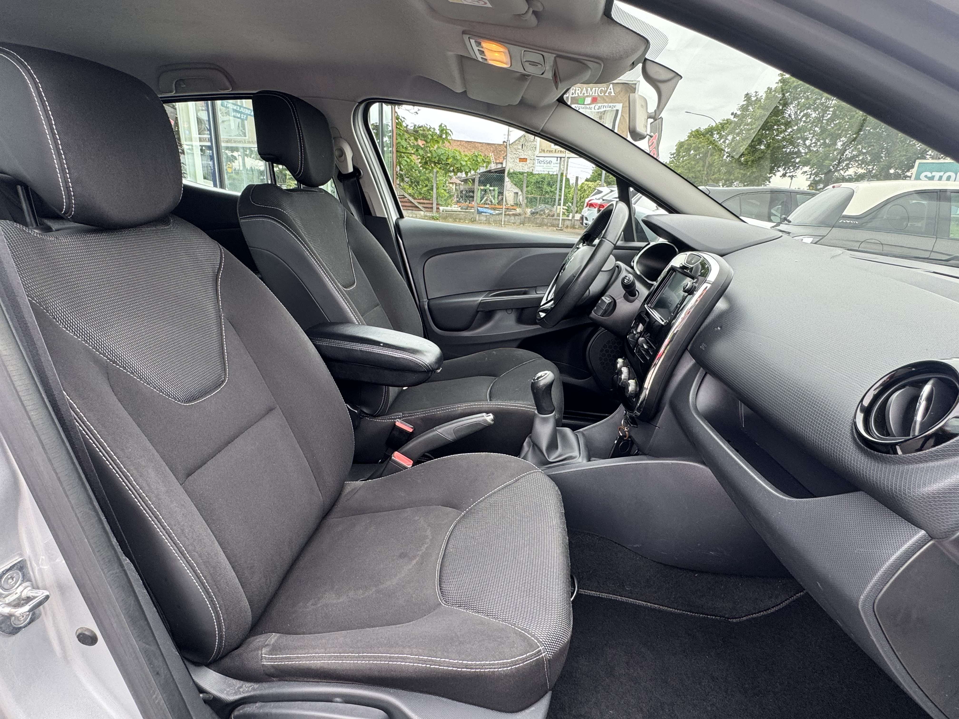 Renault Clio Clio 1.5 dCi Energy*NAVI*CARNET*CLIM*1 ER MAIN*GARANTIE 12 MOIS