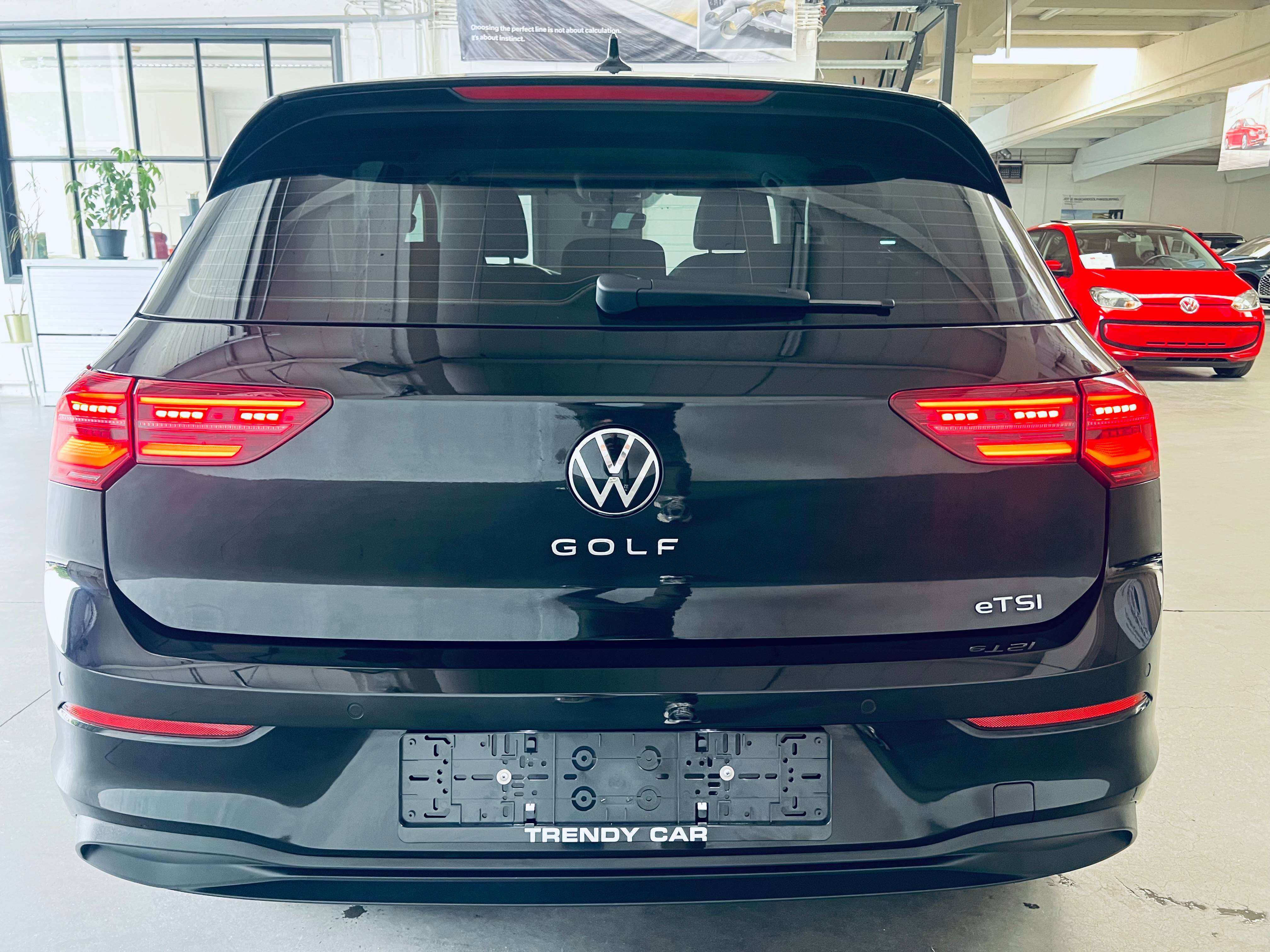 Volkswagen Golf 1.5 eTSI Life DSG+CARPLAY+CAMERA+LED+CARNET+GARANTIE