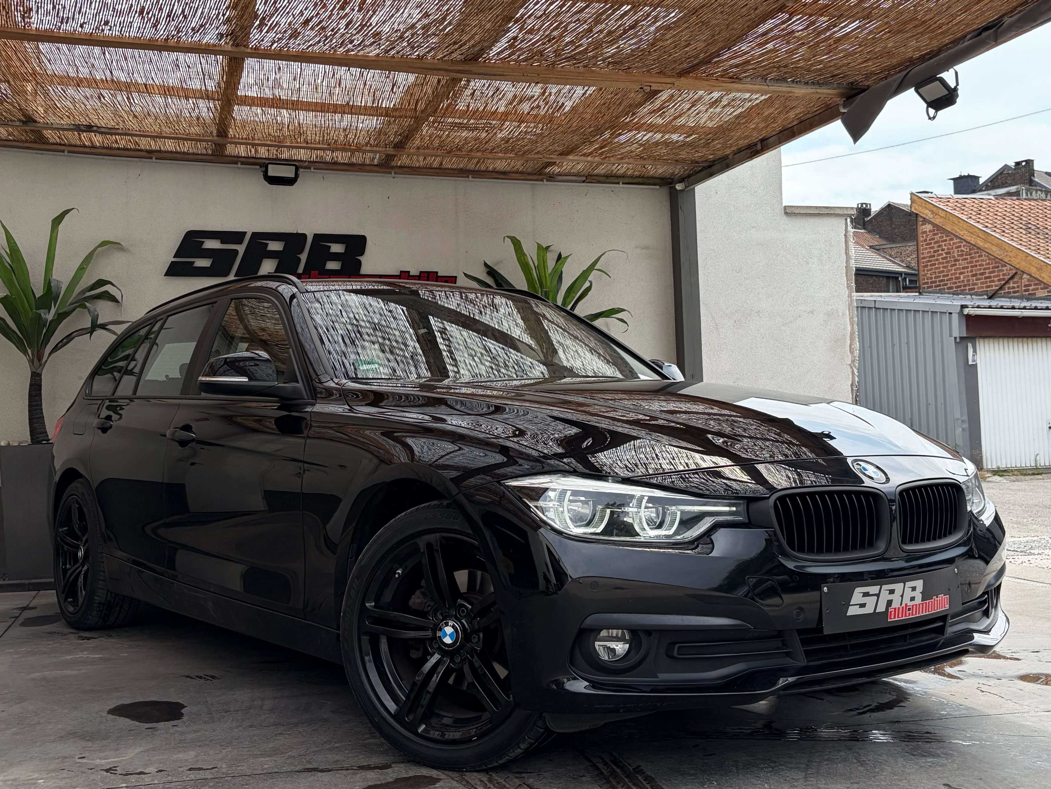 BMW 318 BMW 318i Touring full black
