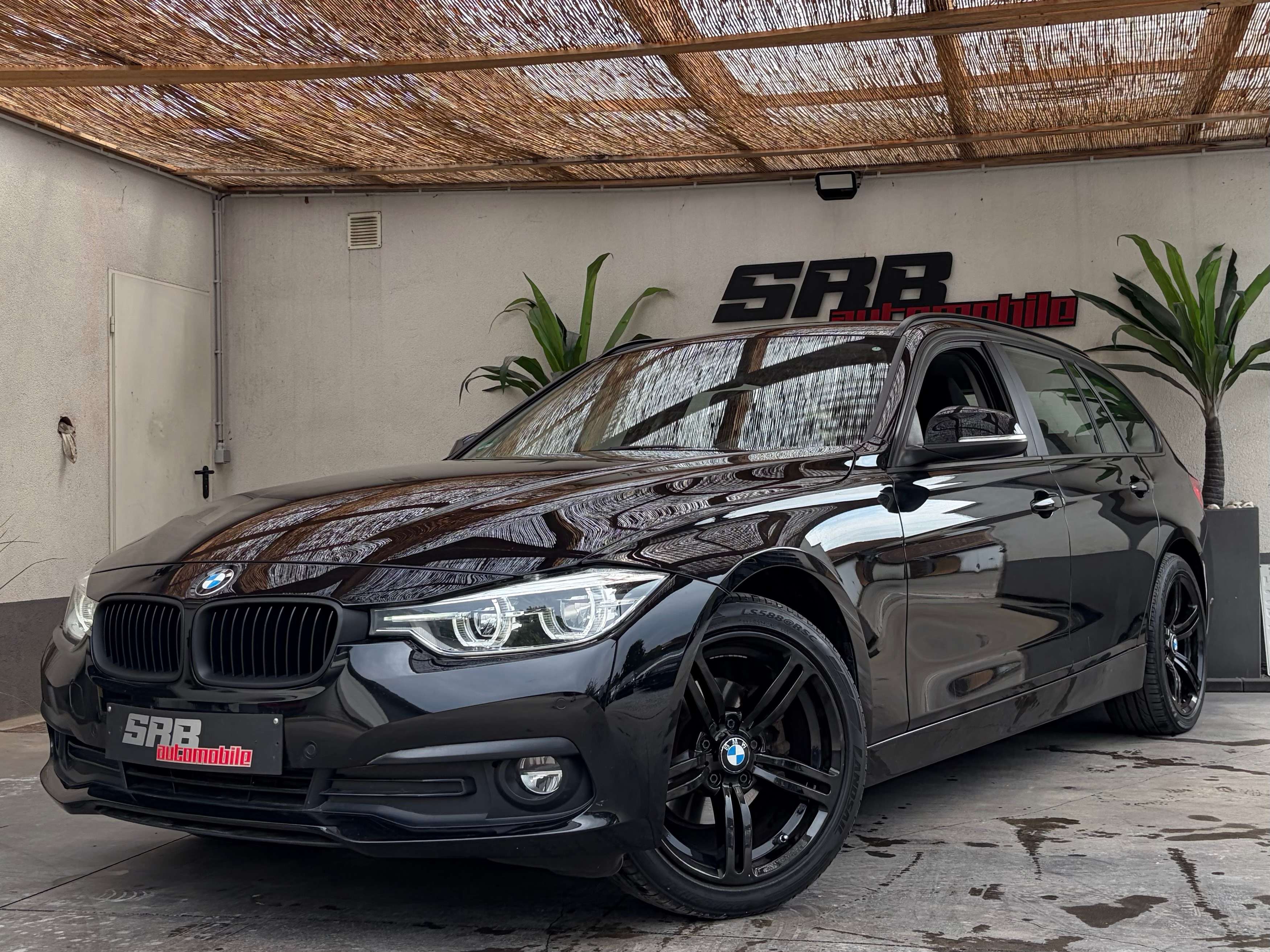 BMW 318 BMW 318i Touring full black