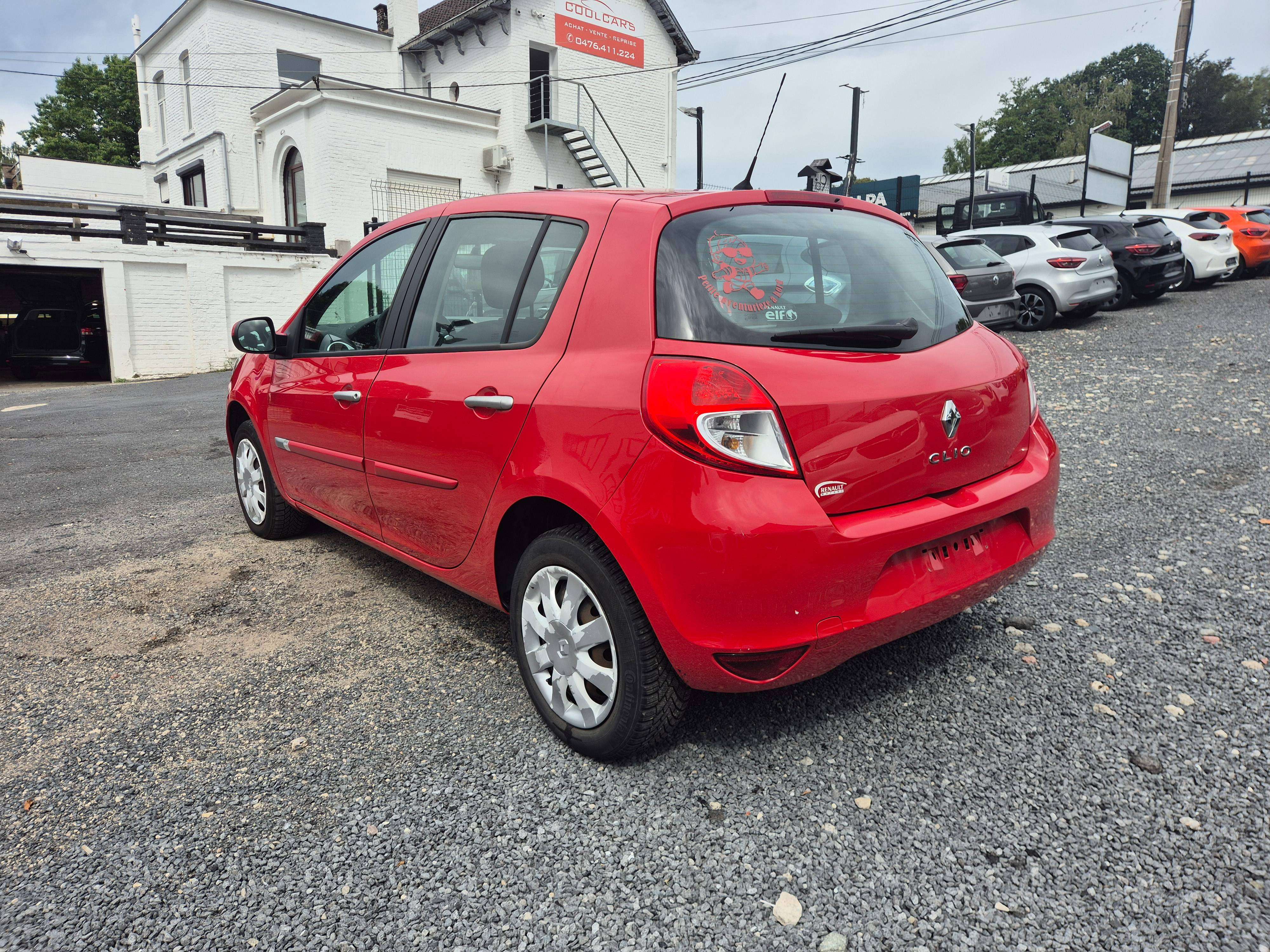 Renault Clio 1.2i Authentique