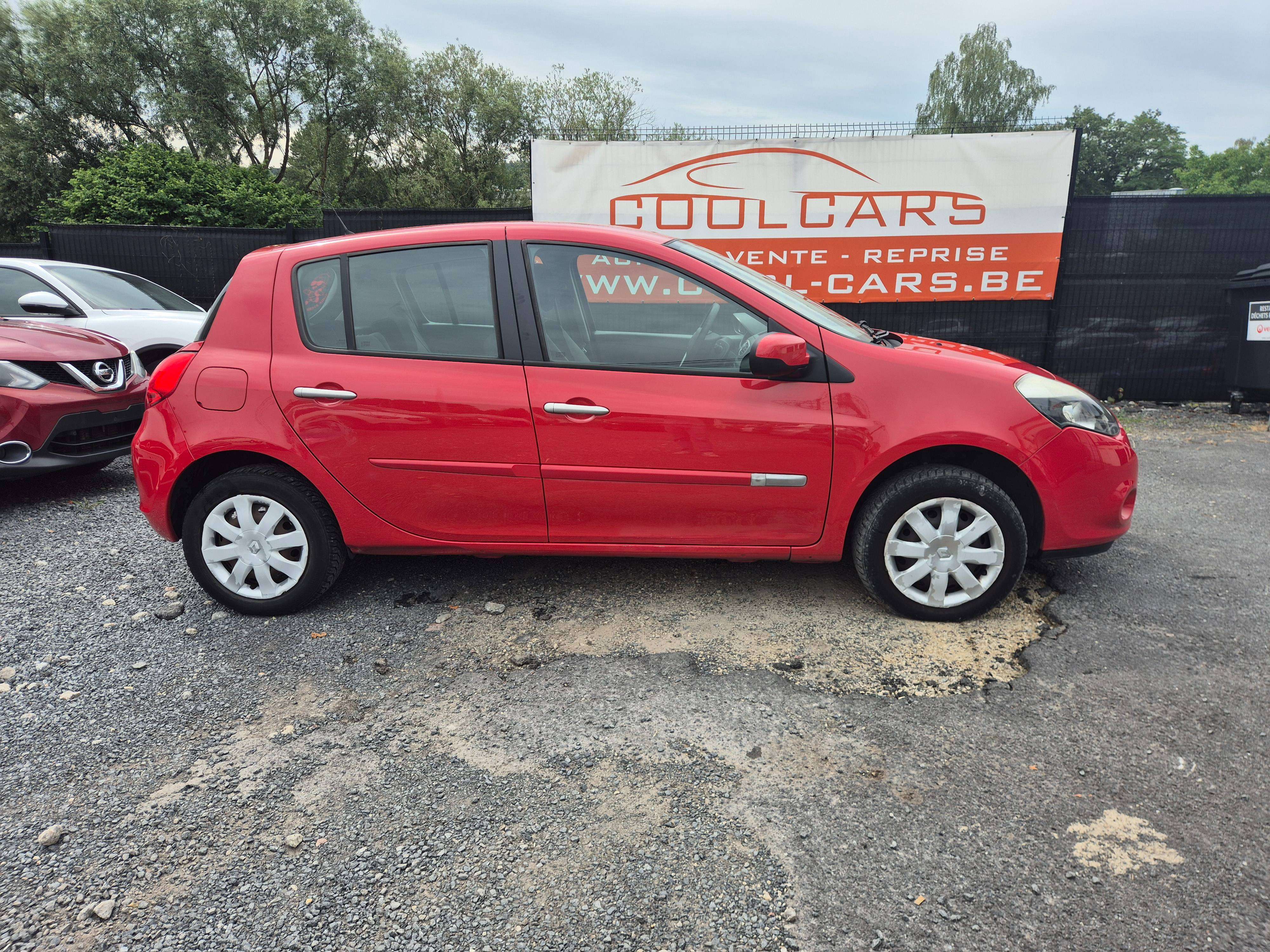 Renault Clio 1.2i Authentique