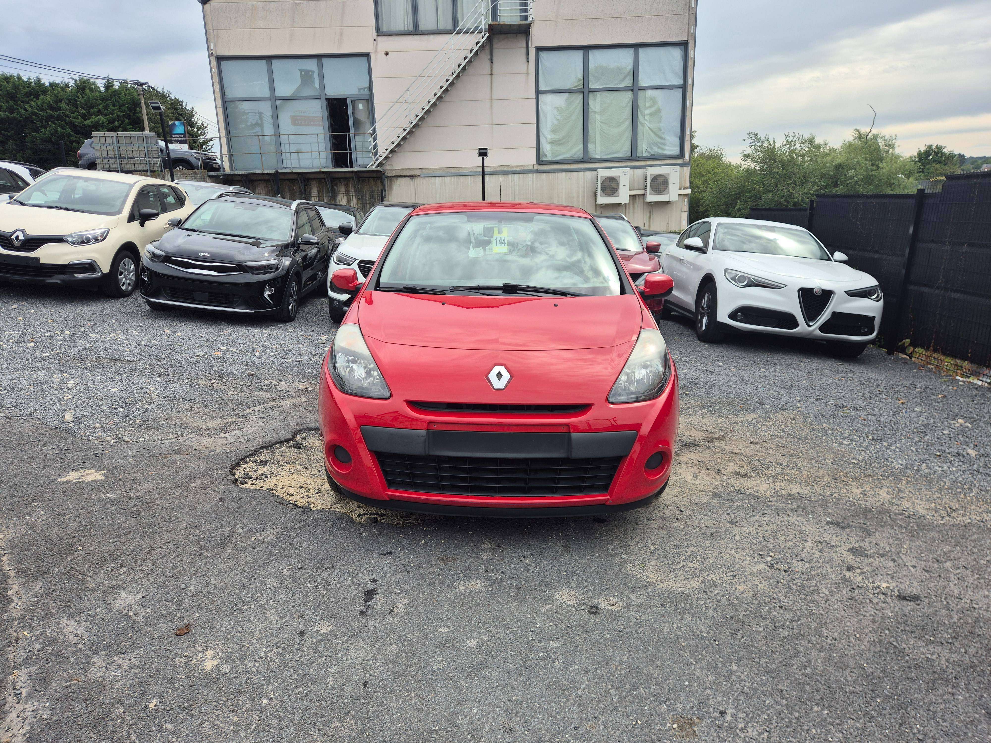 Renault Clio 1.2i Authentique