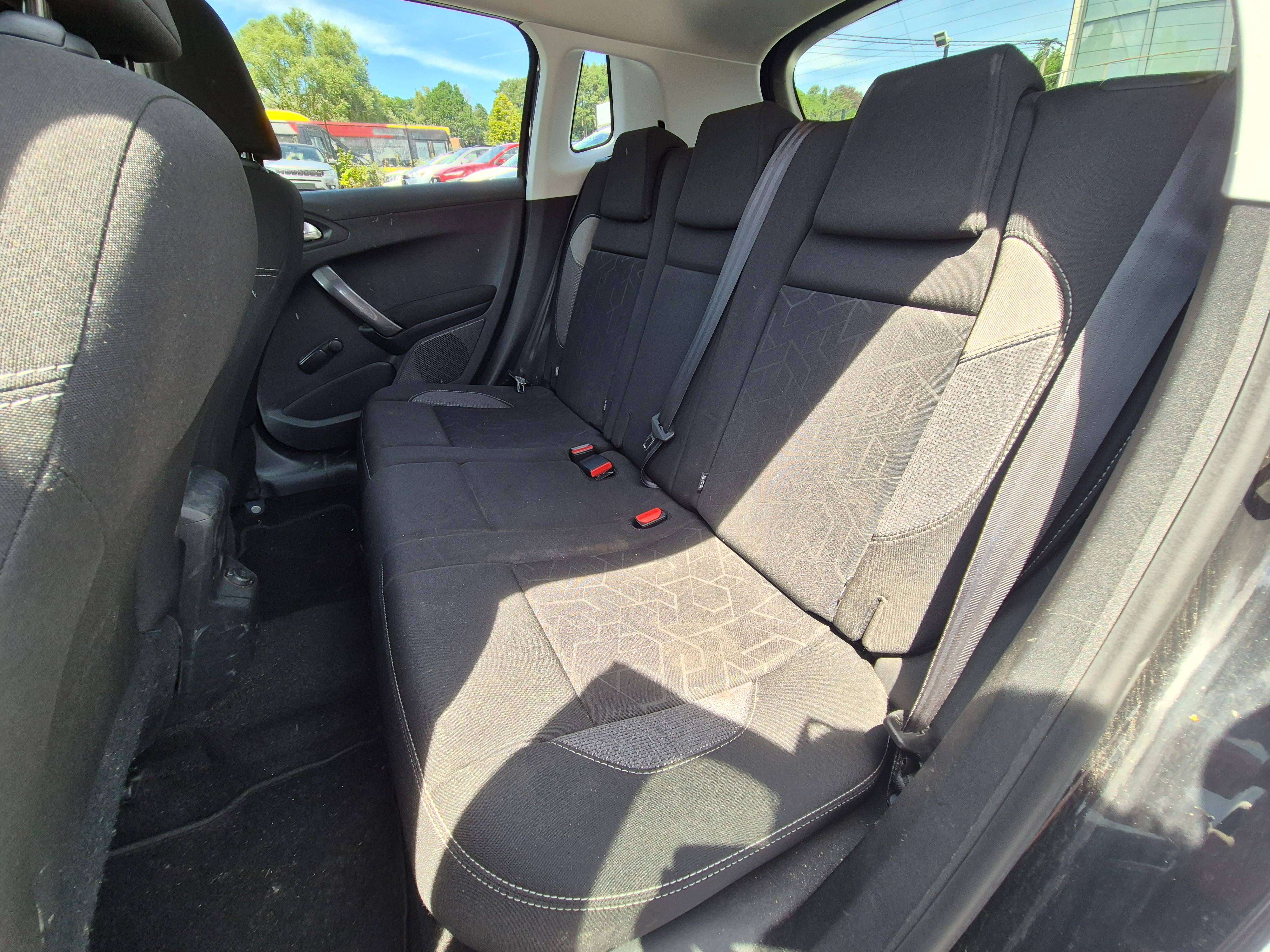 Peugeot 2008 1.2i Style - EU6 -