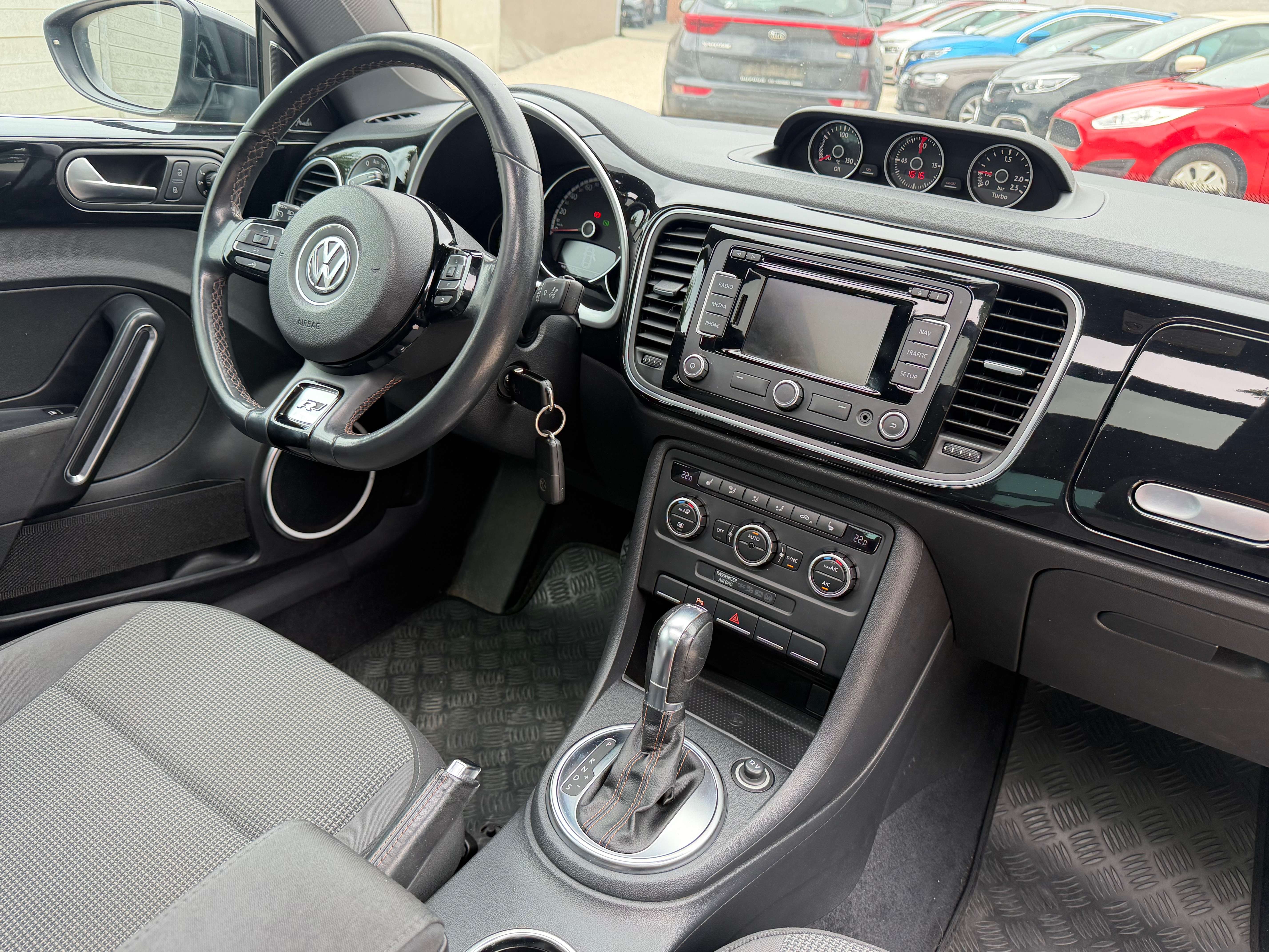 Volkswagen Beetle Beetle 1.6 CR TDi DSG ° AUTOMATIQUE ° R LINE ° FULL OPTION °