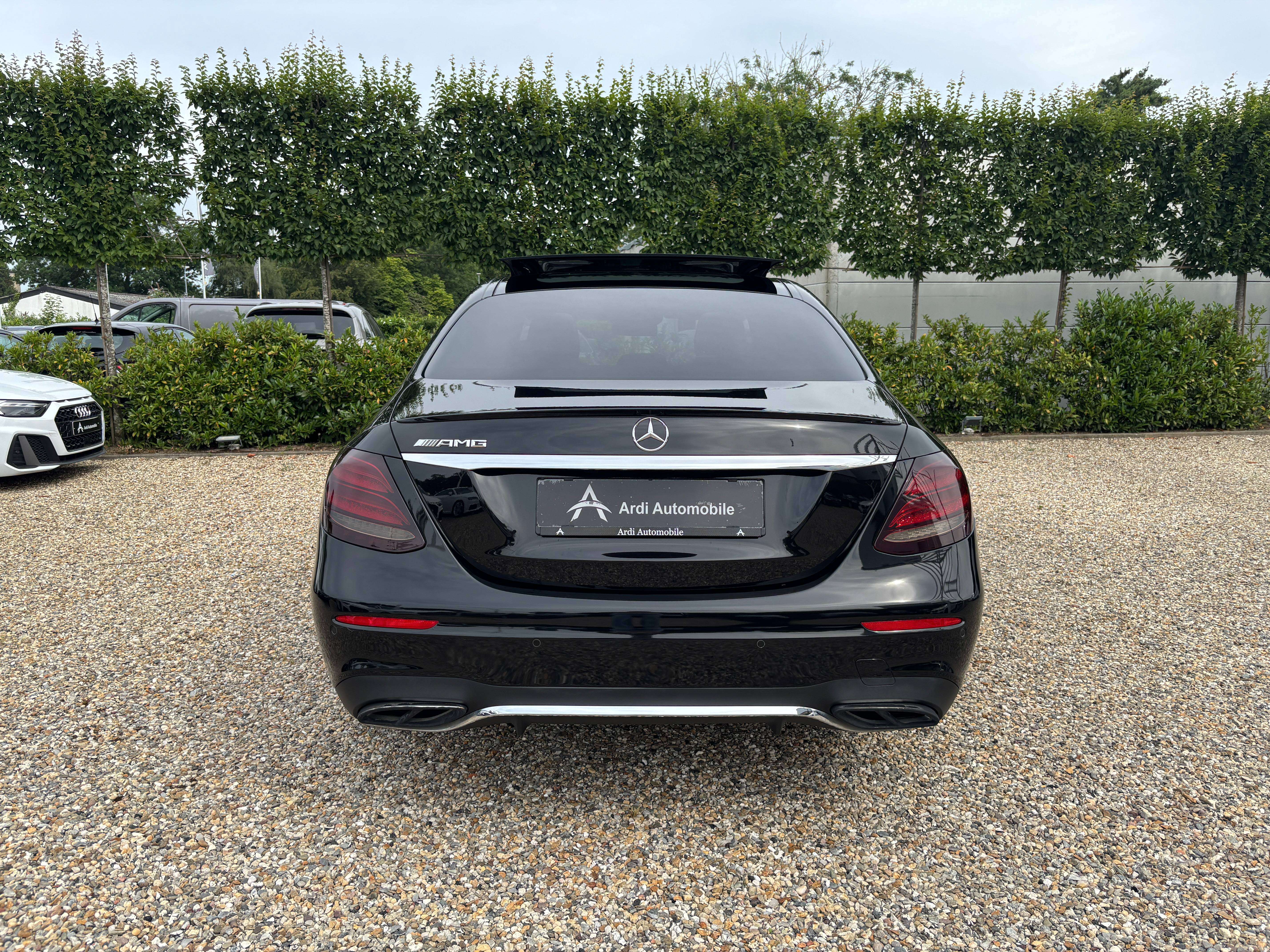Mercedes-Benz E 220 d *PACK AMG*CARPLAY*TOIT OUV+PANO*BURMESTER*1ER PROP*GARANTIE*