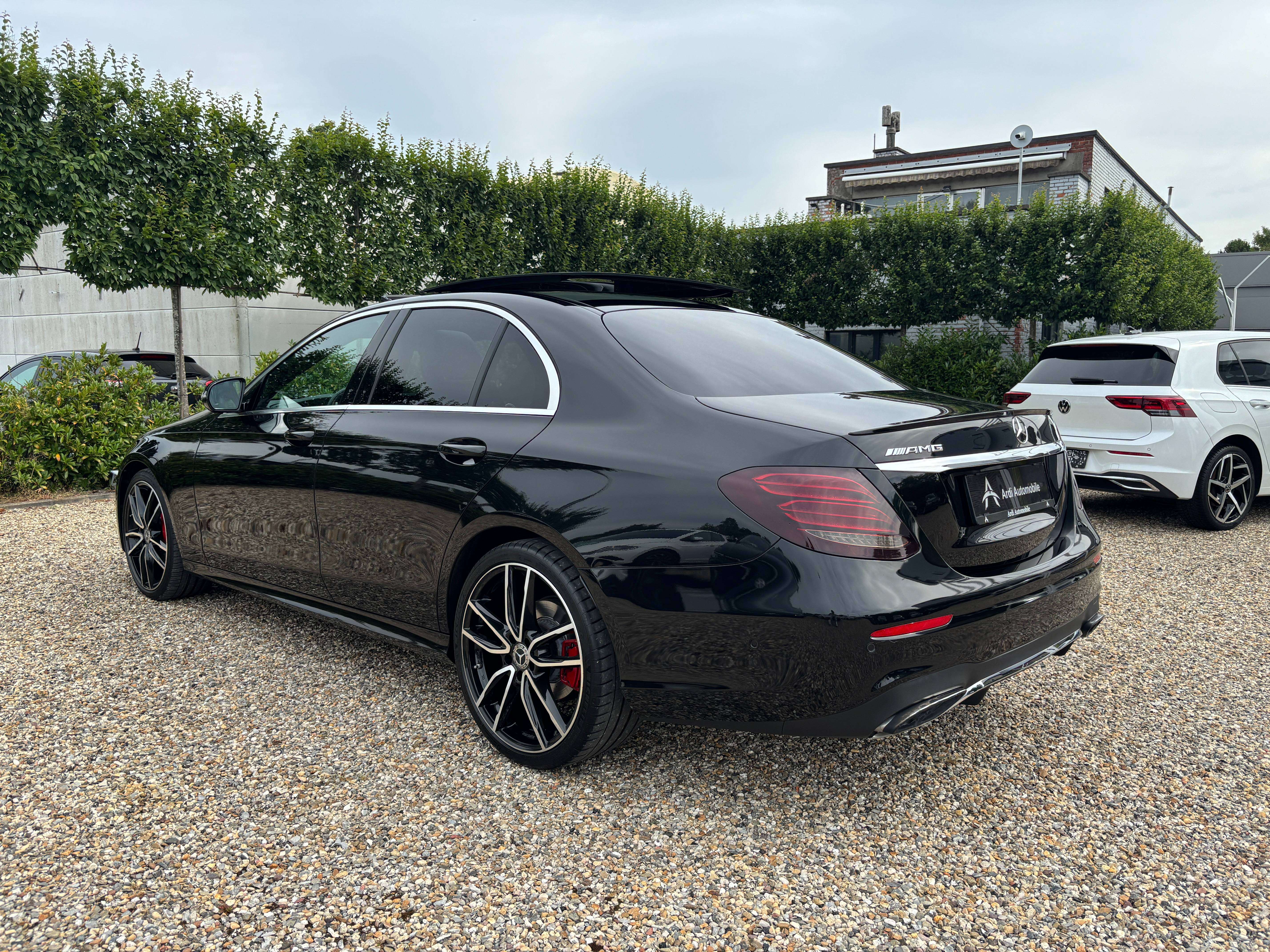 Mercedes-Benz E 220 d *PACK AMG*CARPLAY*TOIT OUV+PANO*BURMESTER*1ER PROP*GARANTIE*