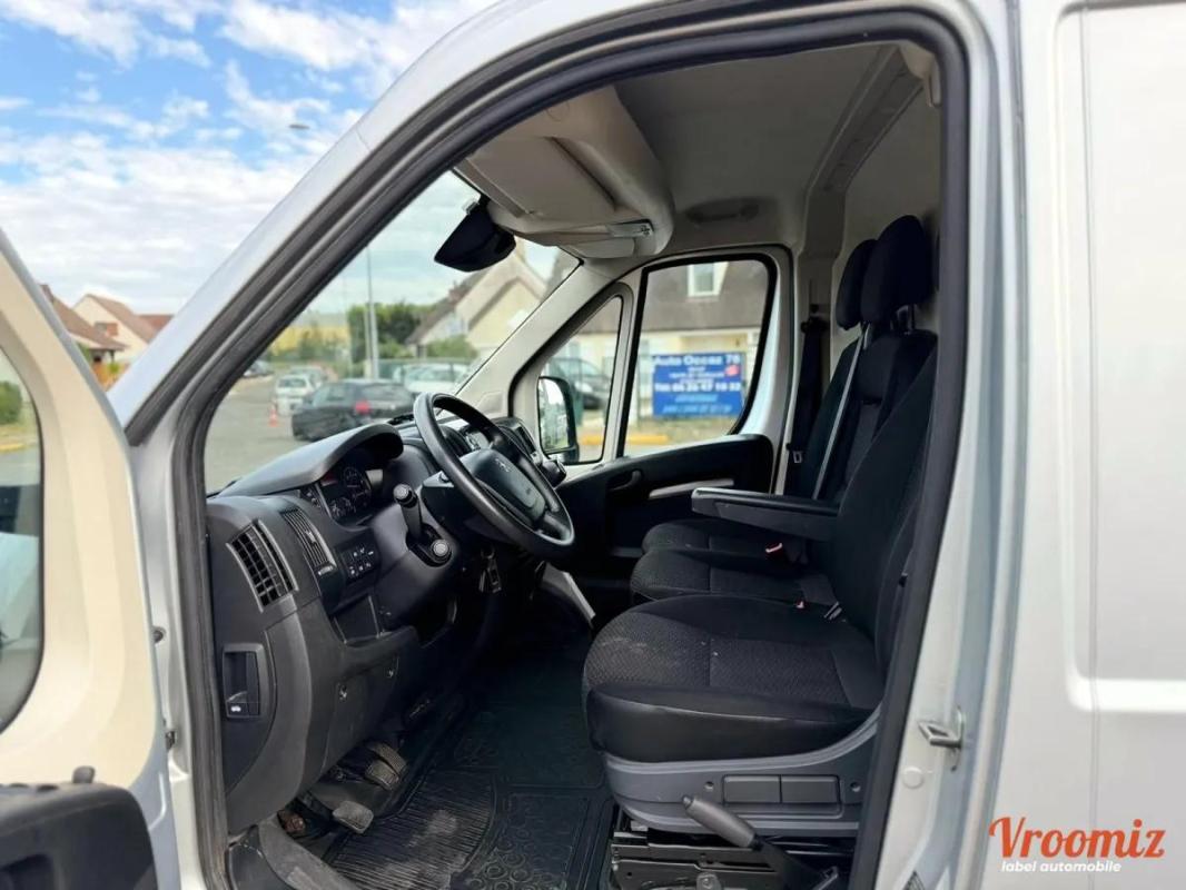 Peugeot Boxer Vu 2.2 140CV L1H1 BUSINESS TBEG 13325HT PRIX EXPORT
