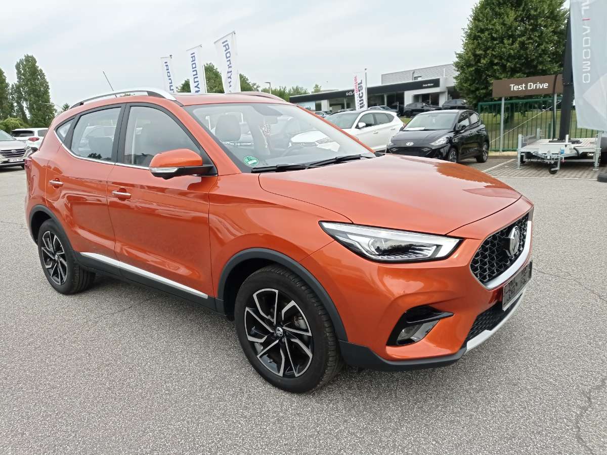 MG ZS LUXURY