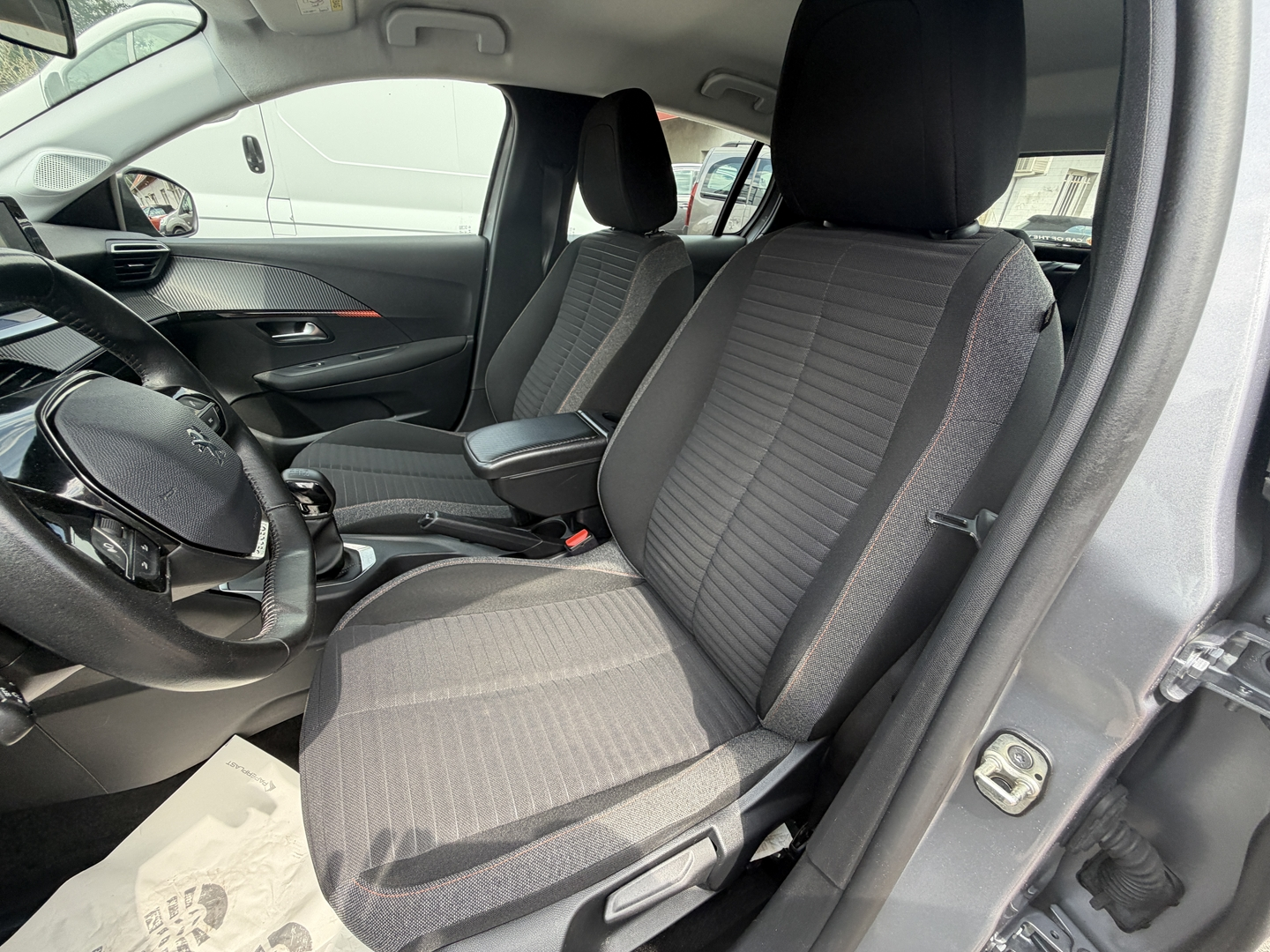 Peugeot 208 1.2 VTI 75CH S&S ACTIVE BUSINESS