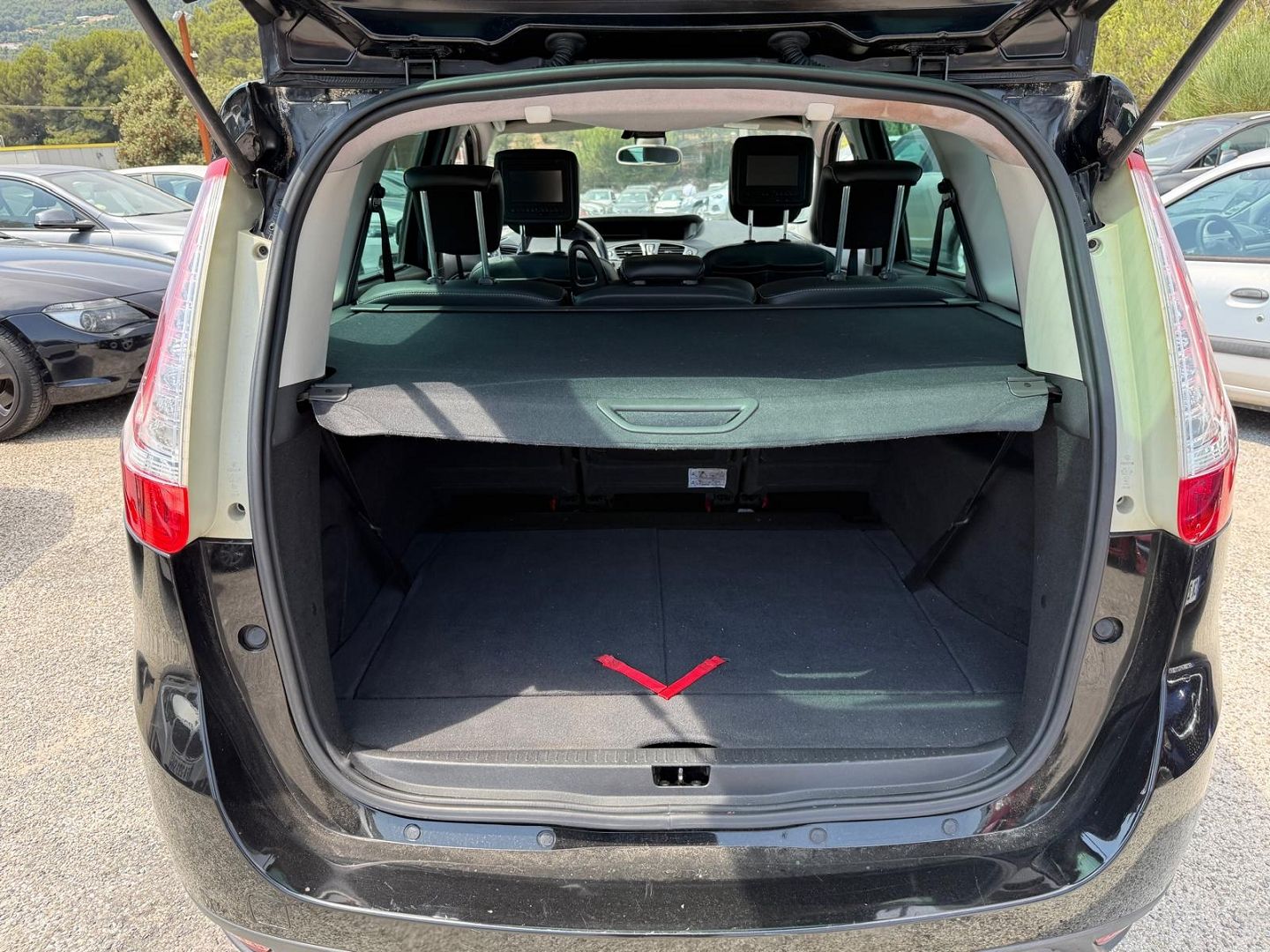 Renault GRAND SCENIC III 1.5 DCI 110CH ENERGY LOUNGE ECO² 7 PLACES