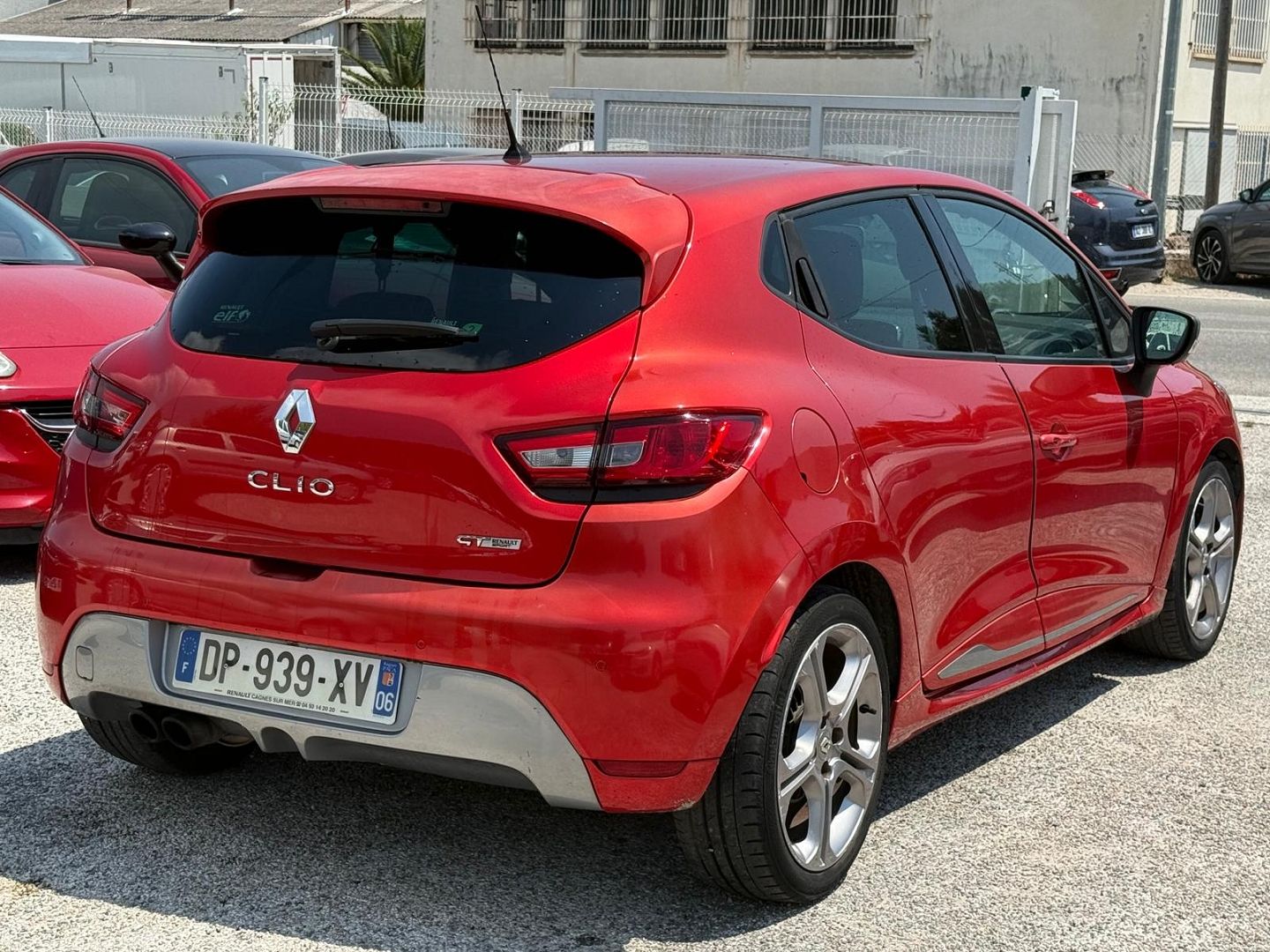 Renault CLIO IV 1.2 TCE 120CH ENERGY INTENS EDC EURO6 2015