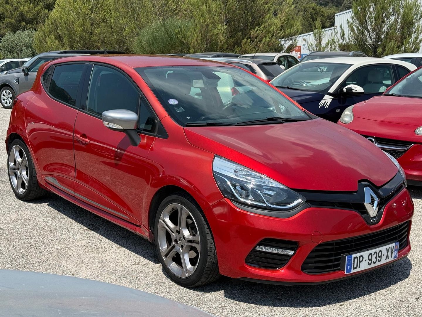 Renault CLIO IV 1.2 TCE 120CH ENERGY INTENS EDC EURO6 2015