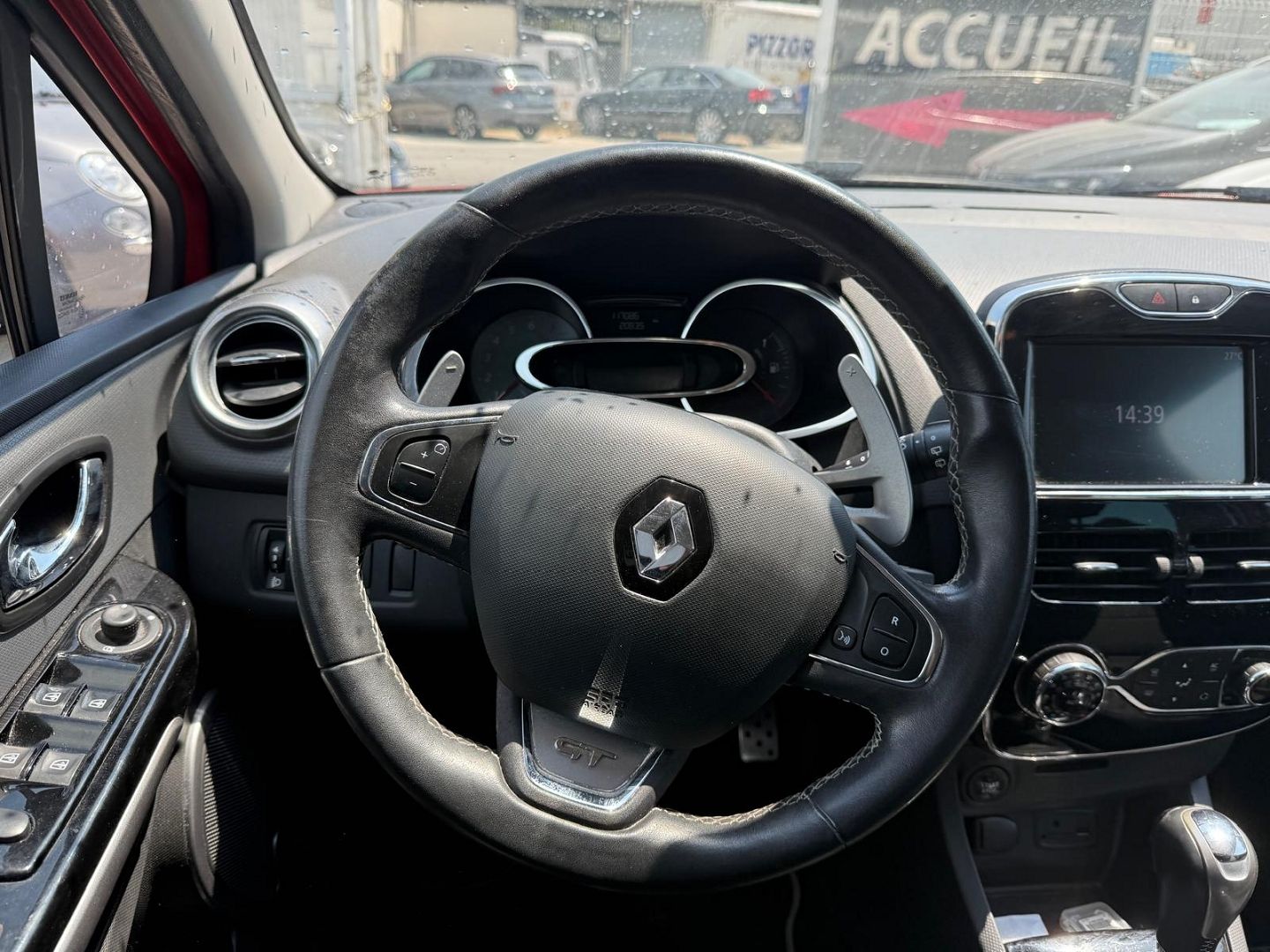 Renault CLIO IV 1.2 TCE 120CH ENERGY INTENS EDC EURO6 2015