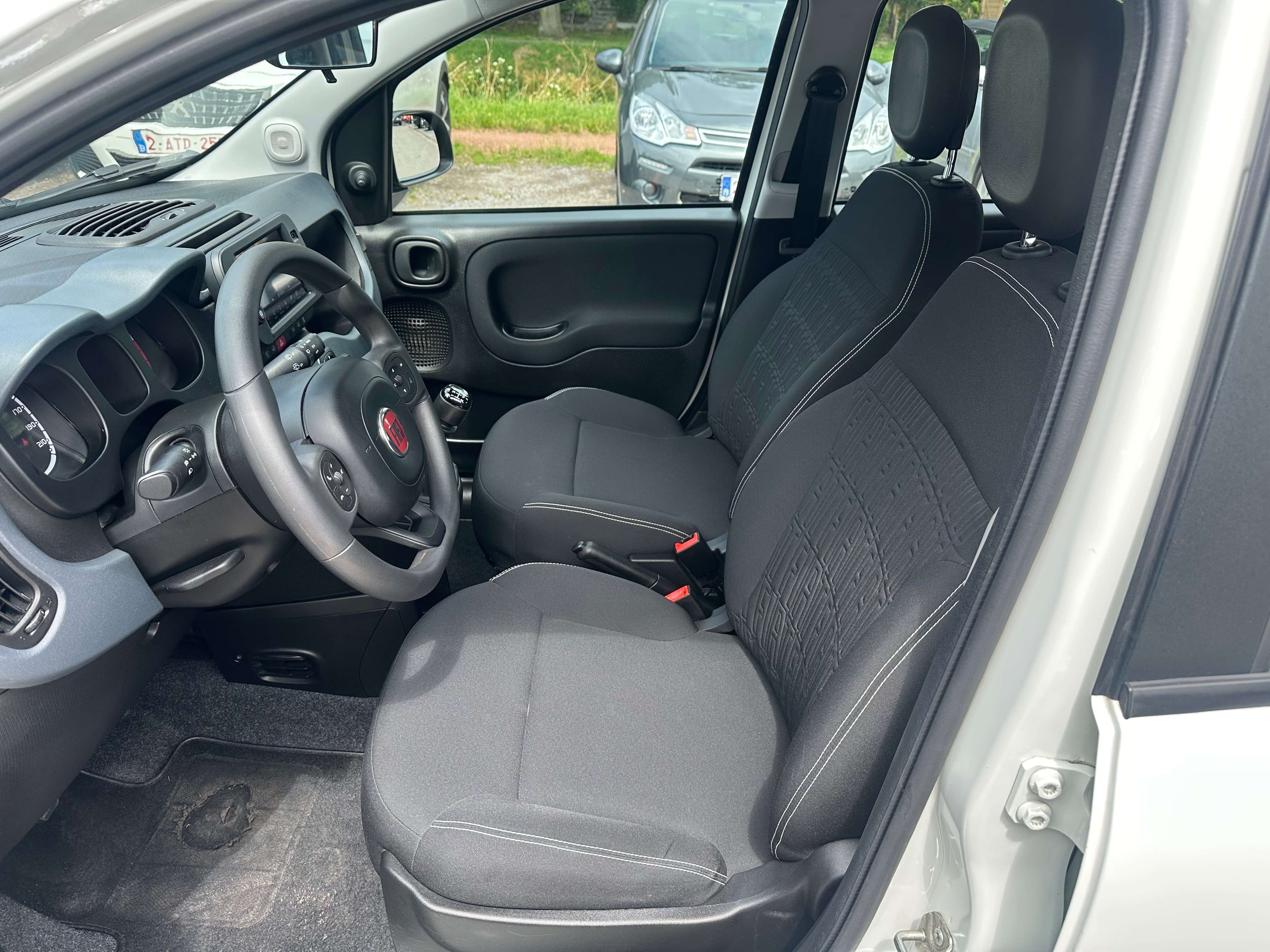 Fiat Panda Panda 1.0i MHEV CarPlay Clim Auto Garantie 12 mois