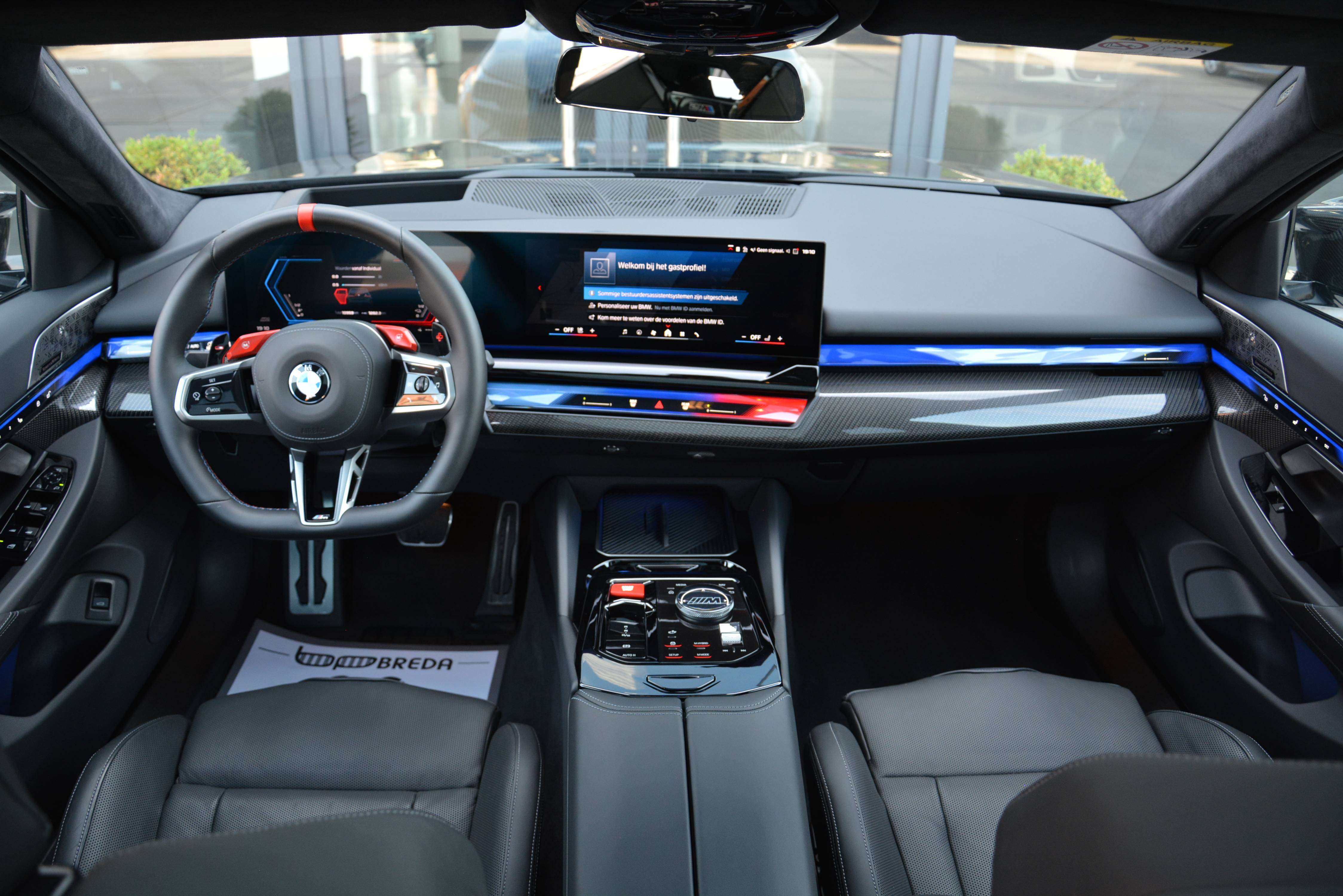 BMW M5 Touring Oxfordgrun II/Carbon/Ceramic Brakes/Pano/Alcantara