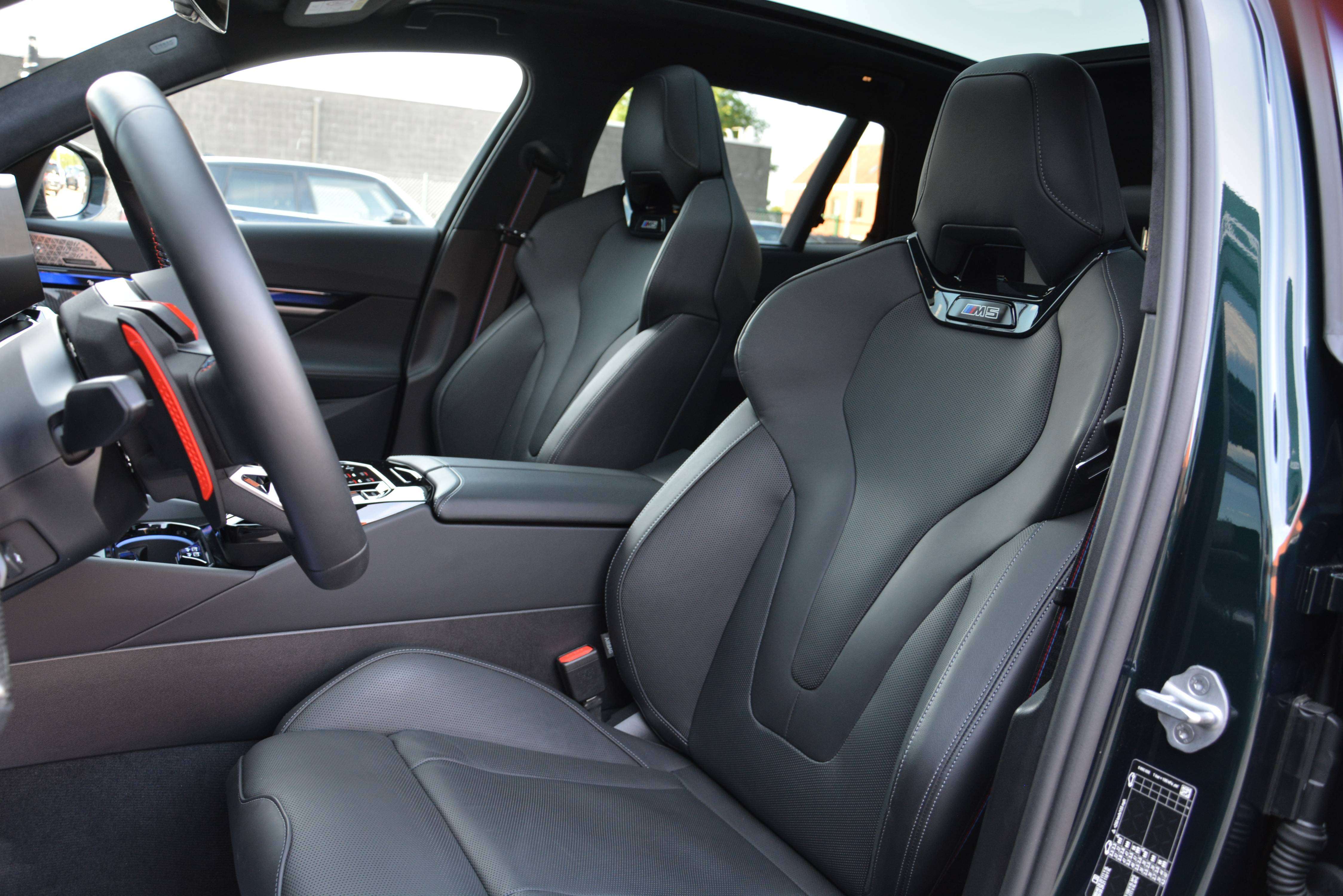 BMW M5 Touring Oxfordgrun II/Carbon/Ceramic Brakes/Pano/Alcantara