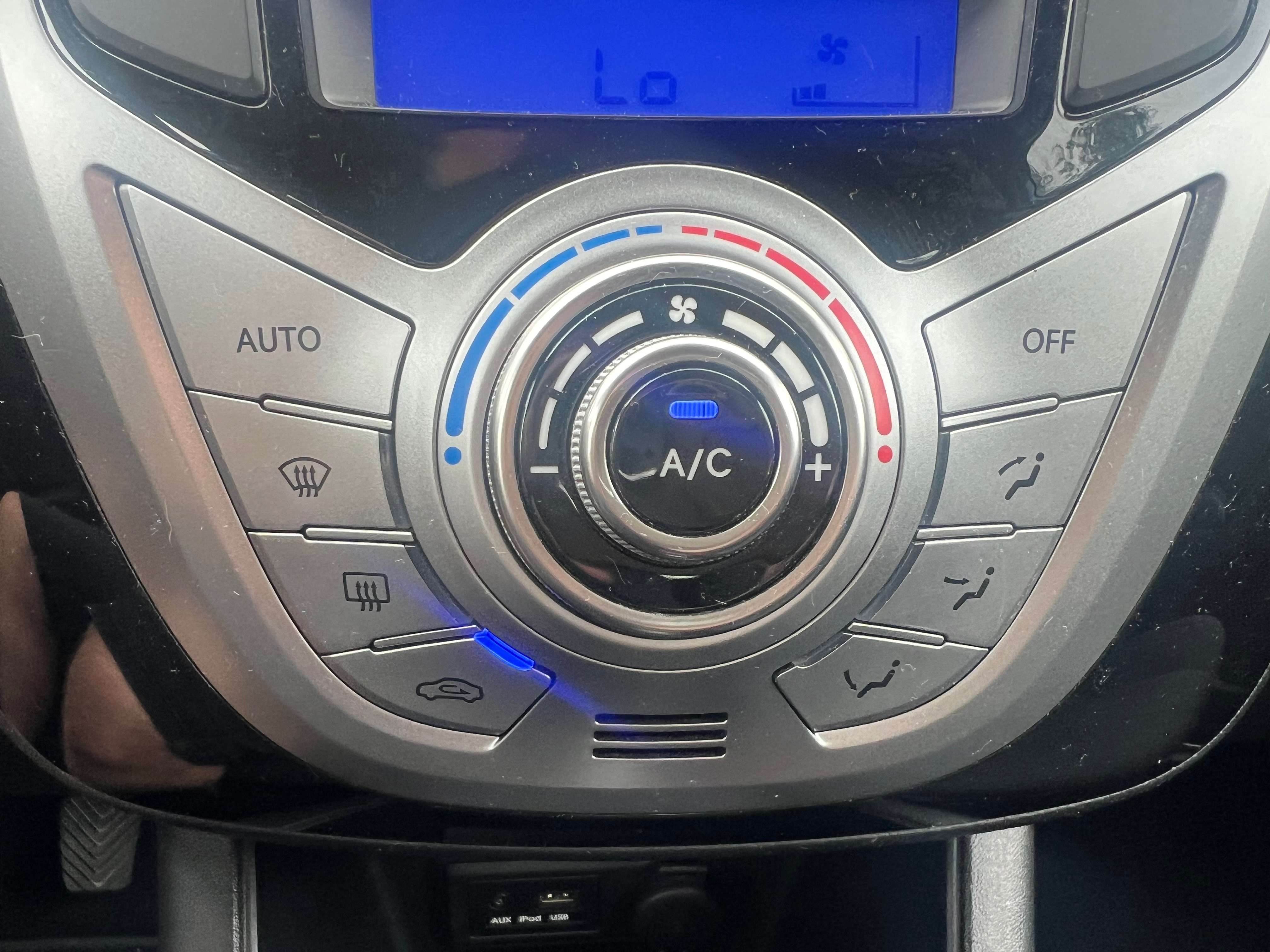 Hyundai iX20 1.4i Move clime comme neuve garantie 12 mois crédit 100%